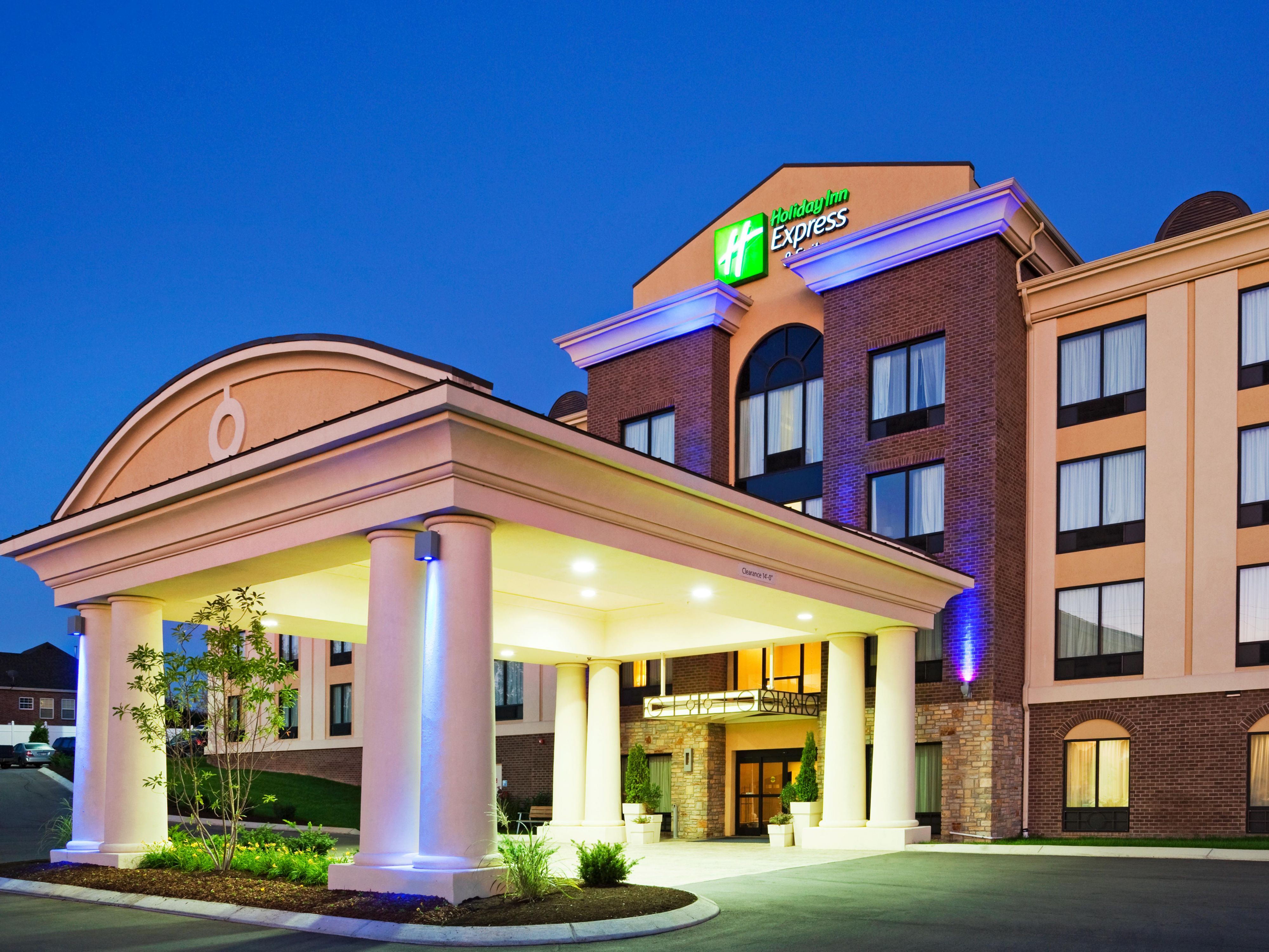 Hotels With Indoor Pools Hot Tub Holiday Inn Express Suites