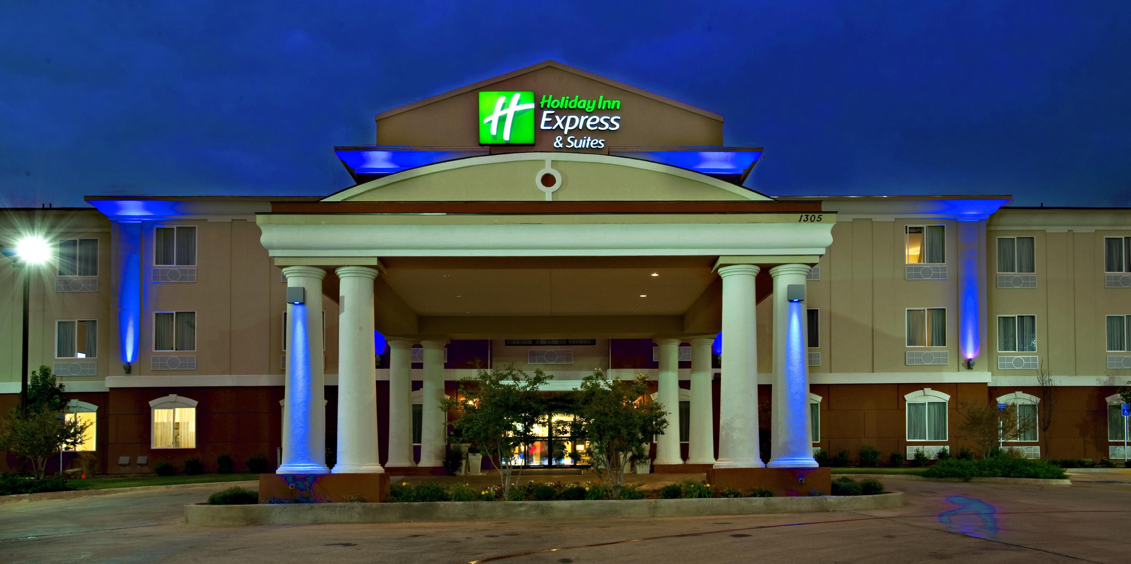 Holiday Inn Express & Suites Snyder Map & Driving Directions Parking