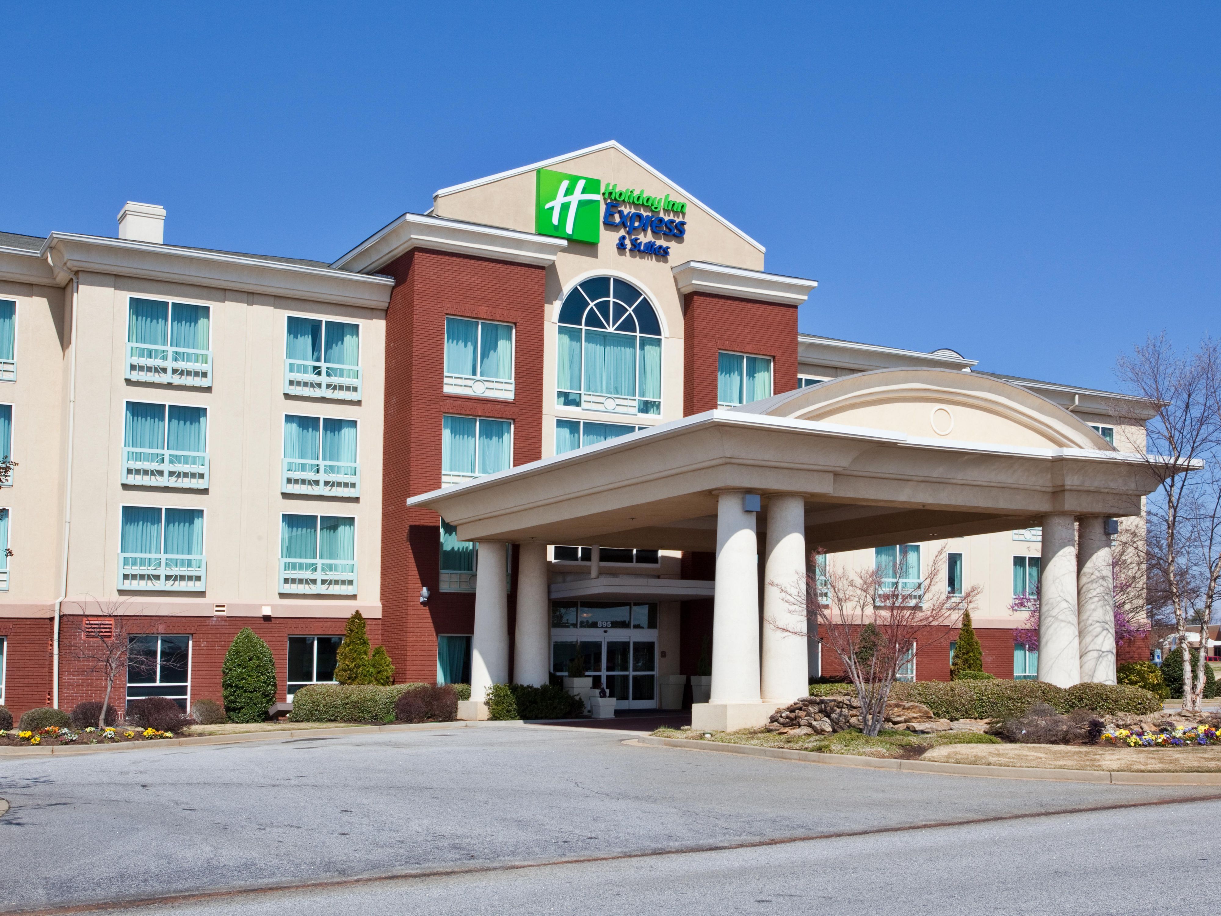 Holiday Inn Express Suites I 26 Us 29 At Westgate Mall Hotel