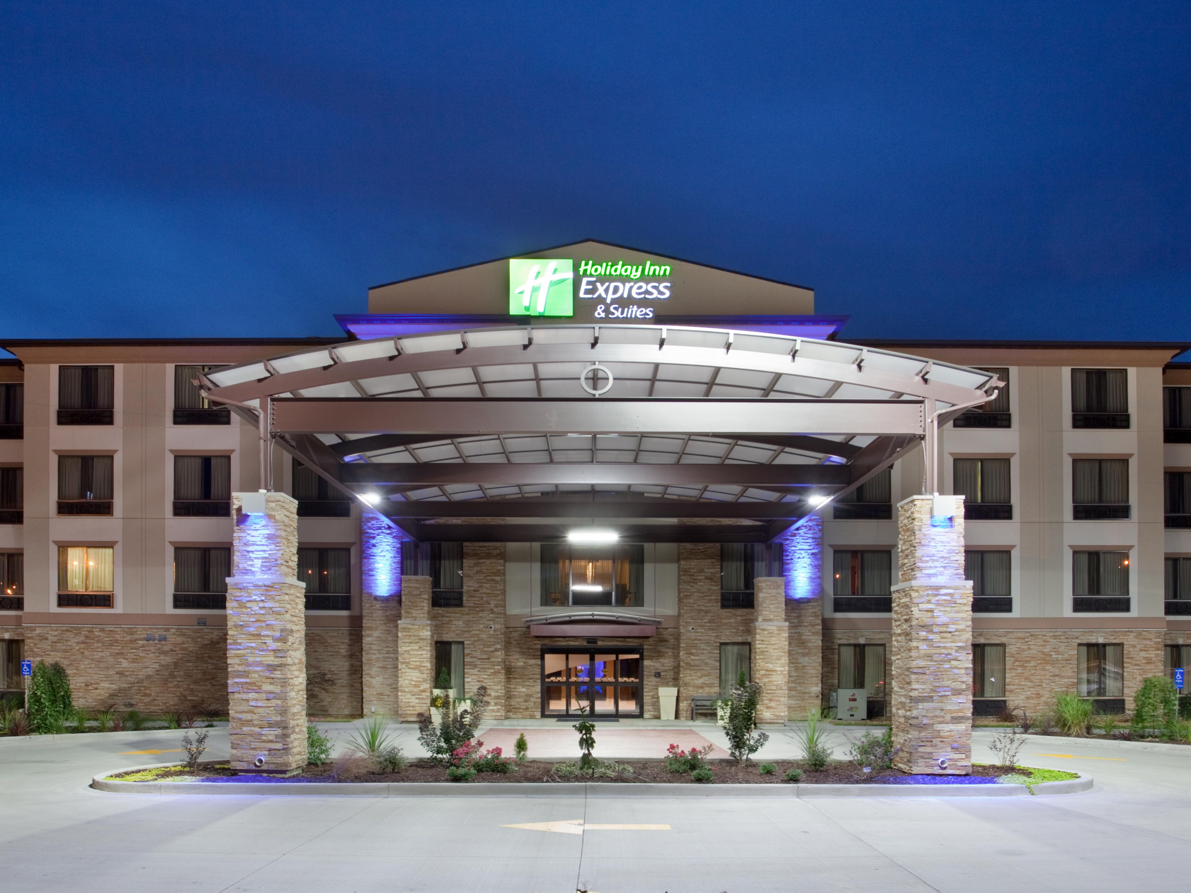 Hotels Near St Louis Airport With Pool Holiday Inn Express