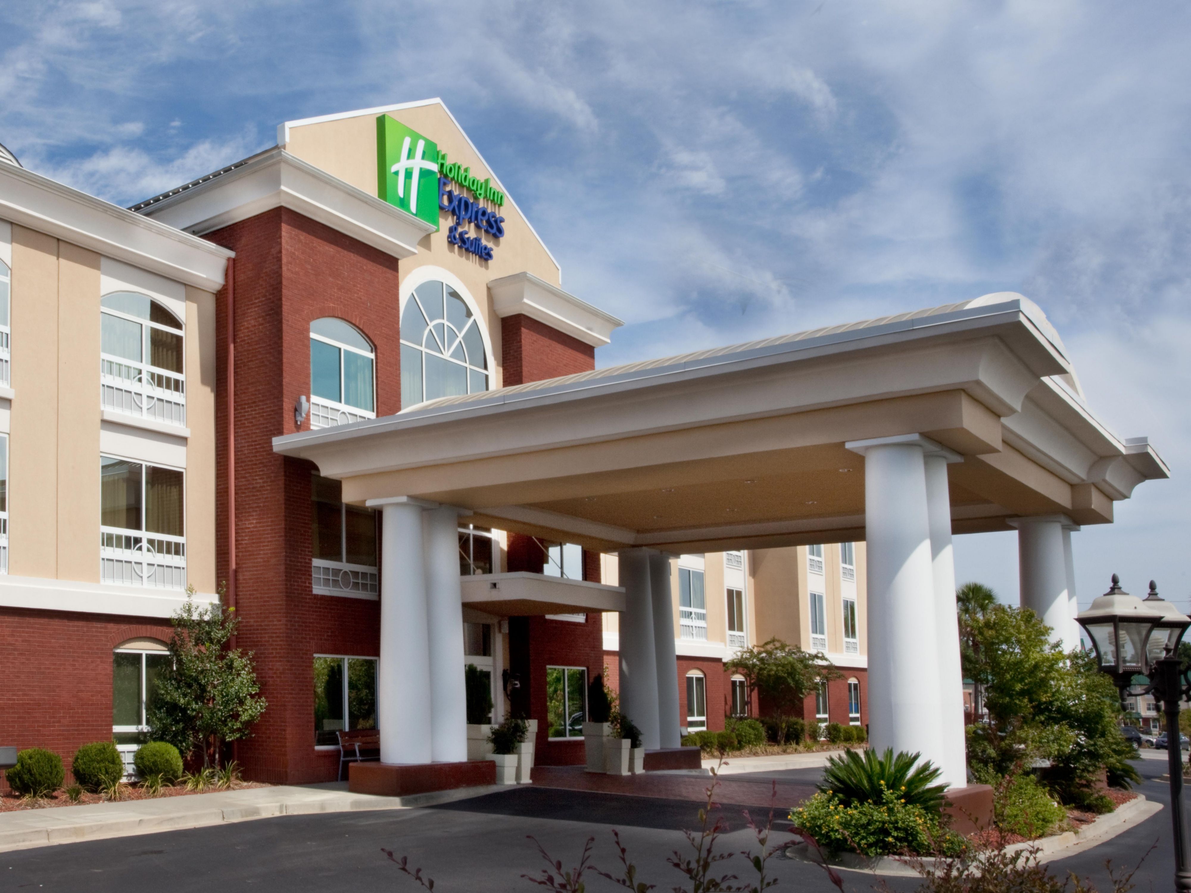 Holiday Inn Express & Suites Sumter Hotel by IHG