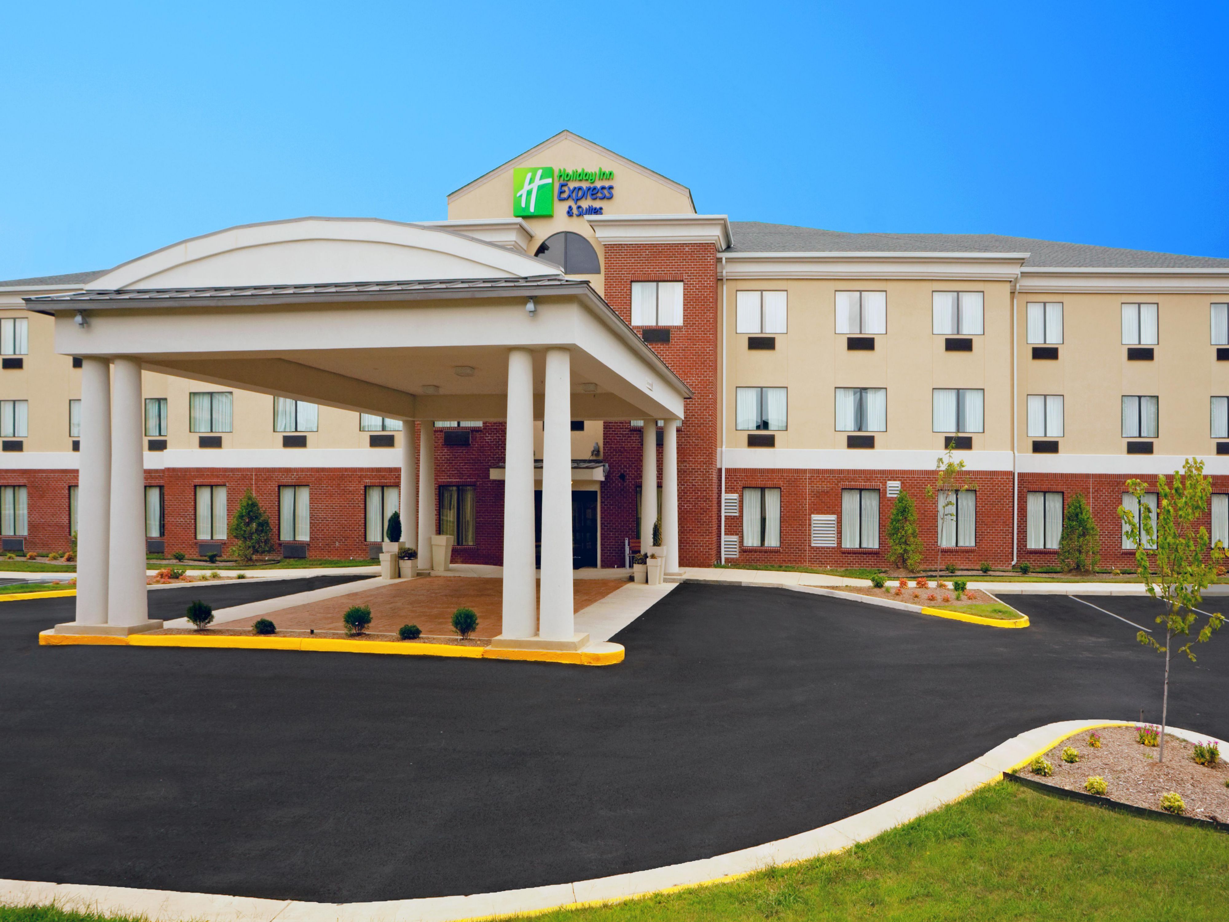 Holiday Inn Express Suites Thornburg S Fredericksburg Hotel By Ihg