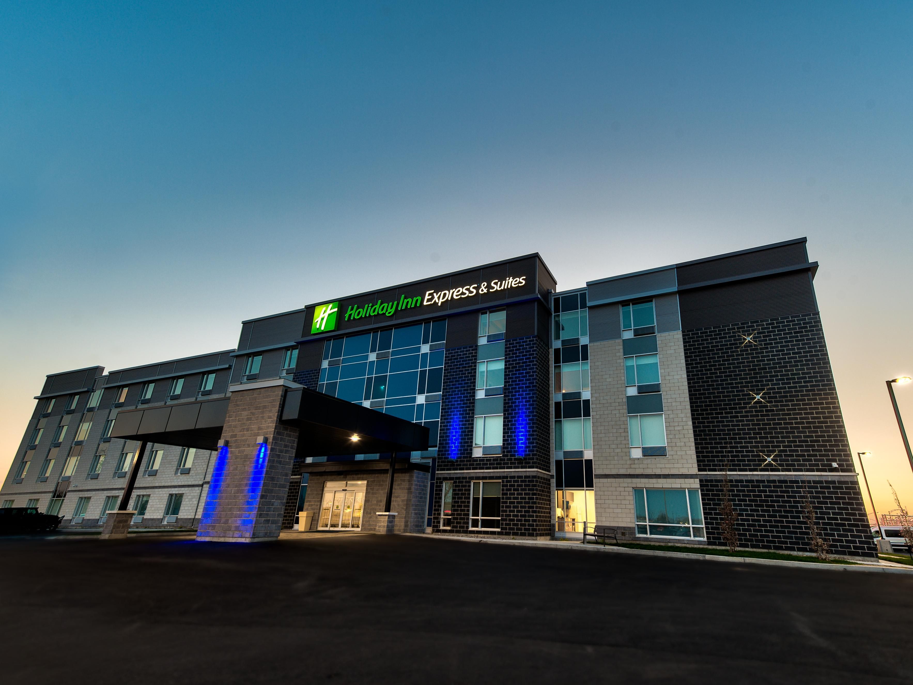 Holiday Inn Express Suites Trois Rivieres Ouest Hotel By Ihg