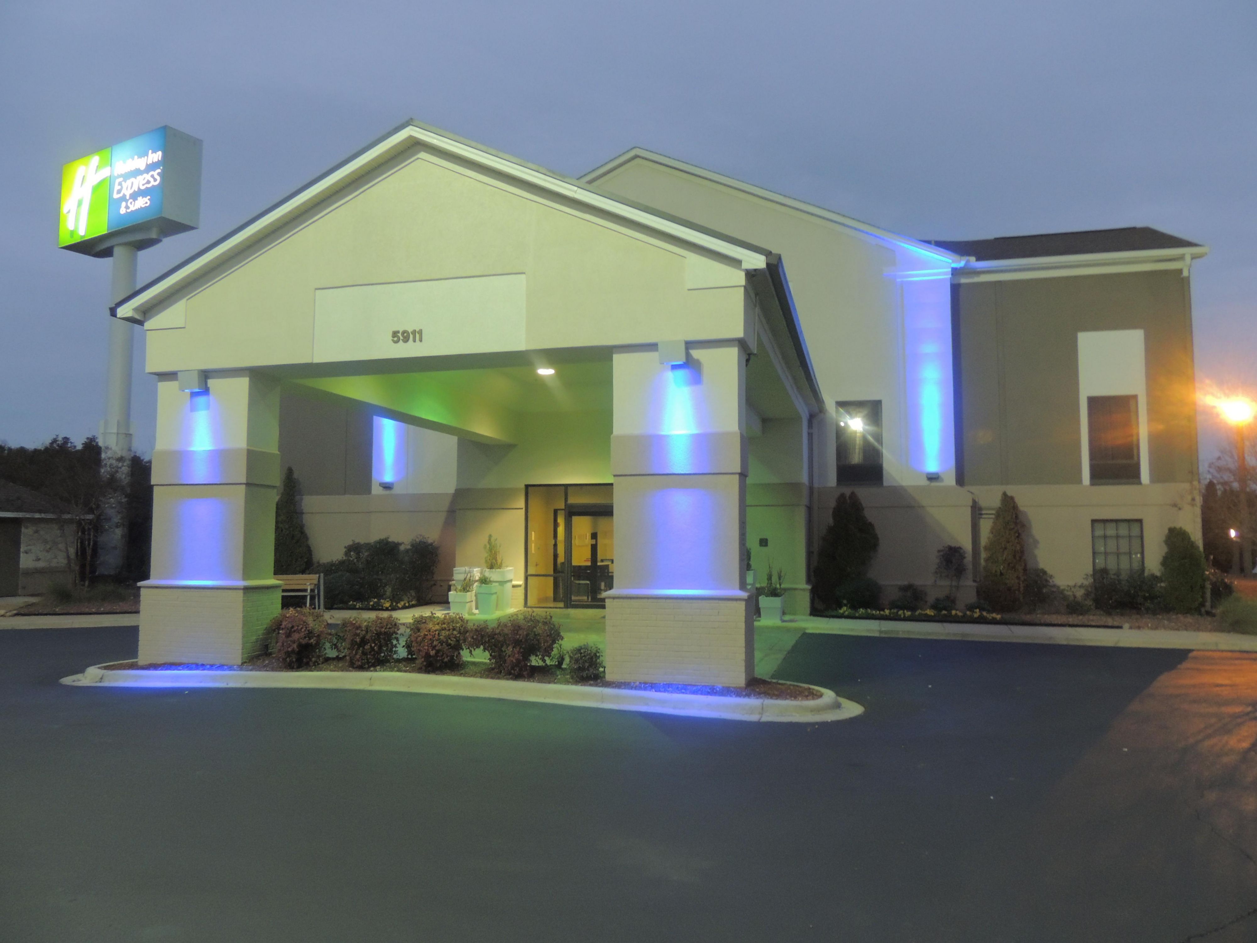 Holiday Inn Express Suites Birmingham Ne Trussville Hotel By Ihg