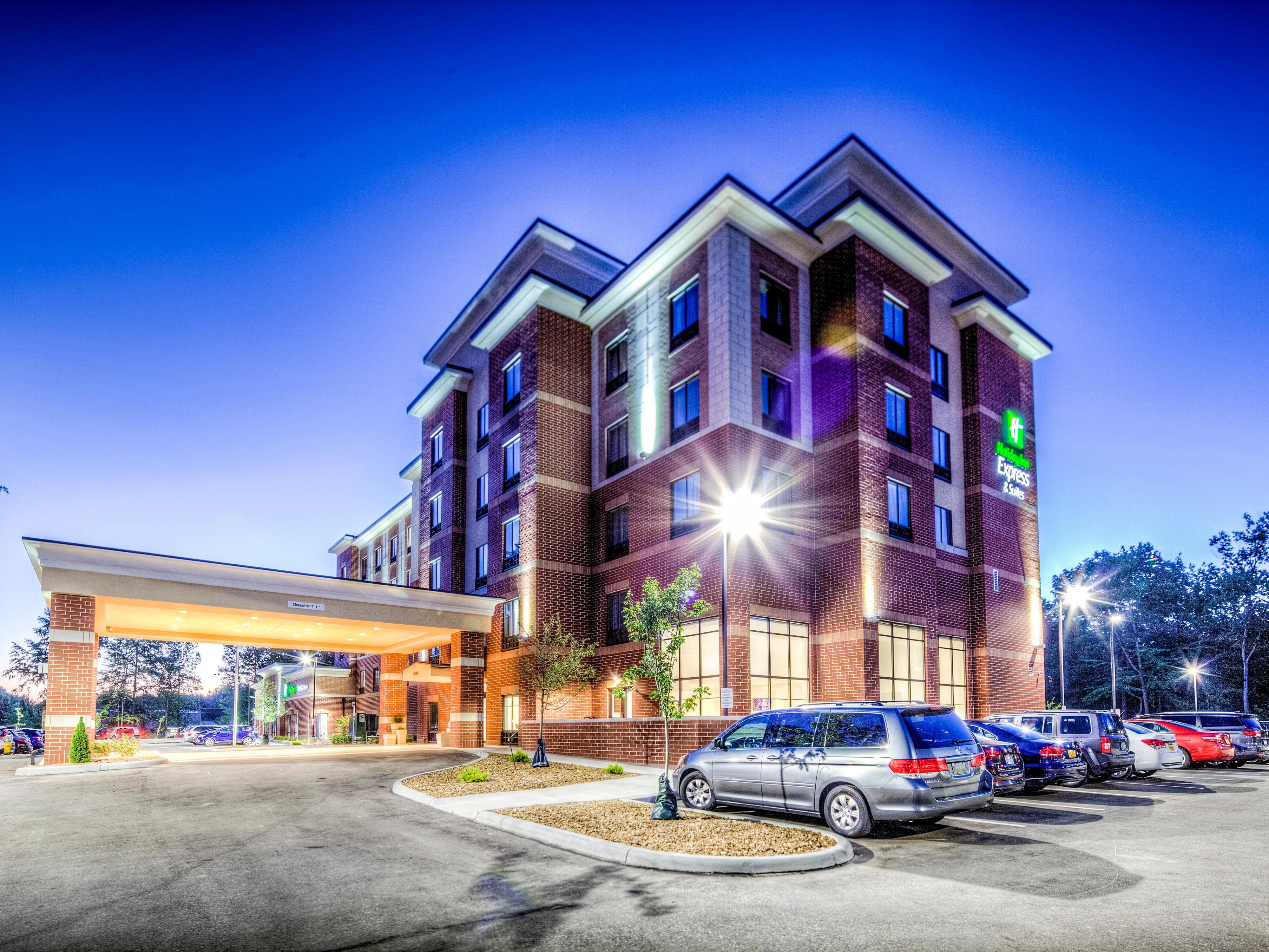 Holiday Inn Express Suites Cleveland West Westlake Hotel IHG