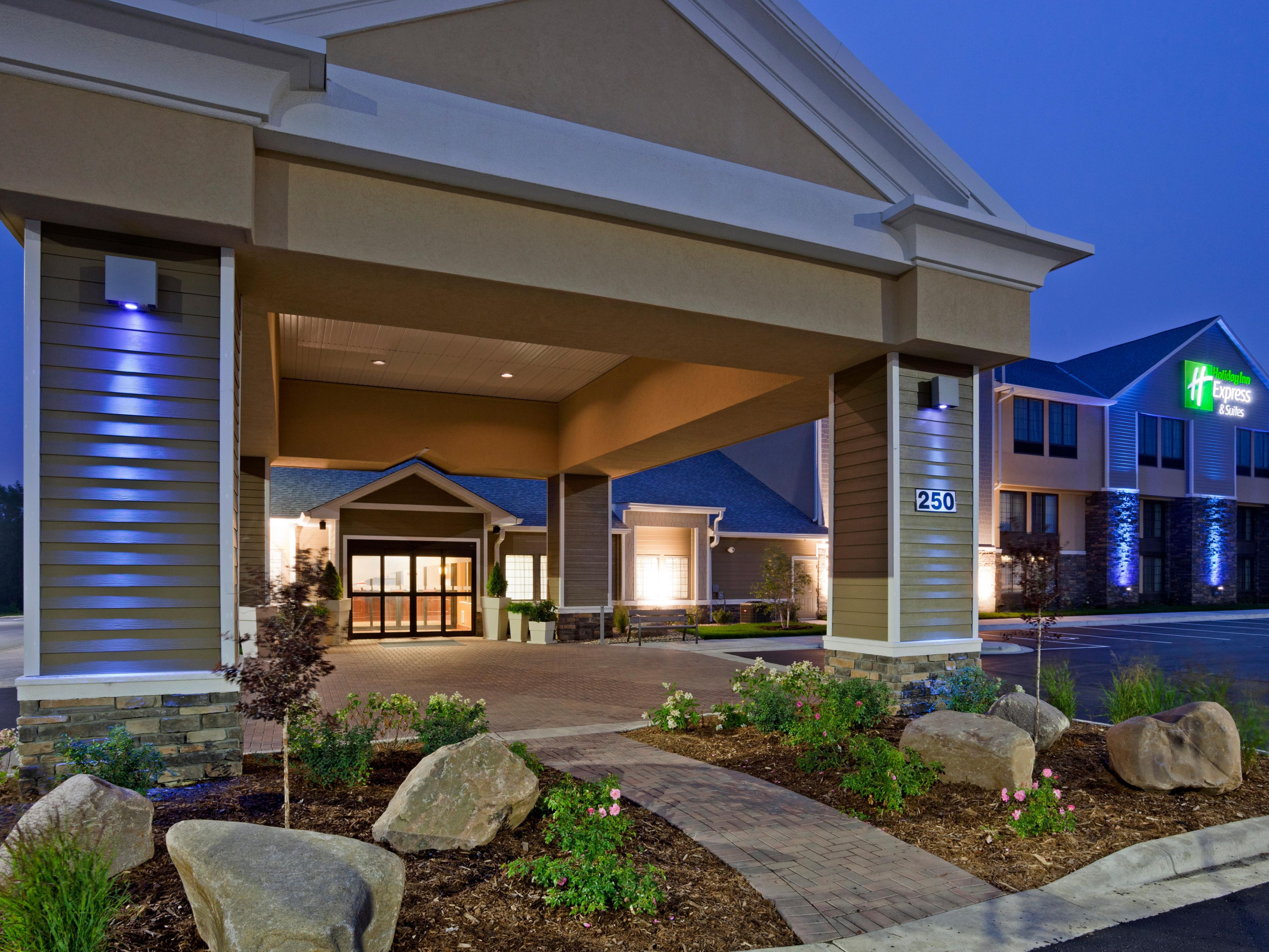 Affordable Hotels In Willmar Mn Holiday Inn Express Suites