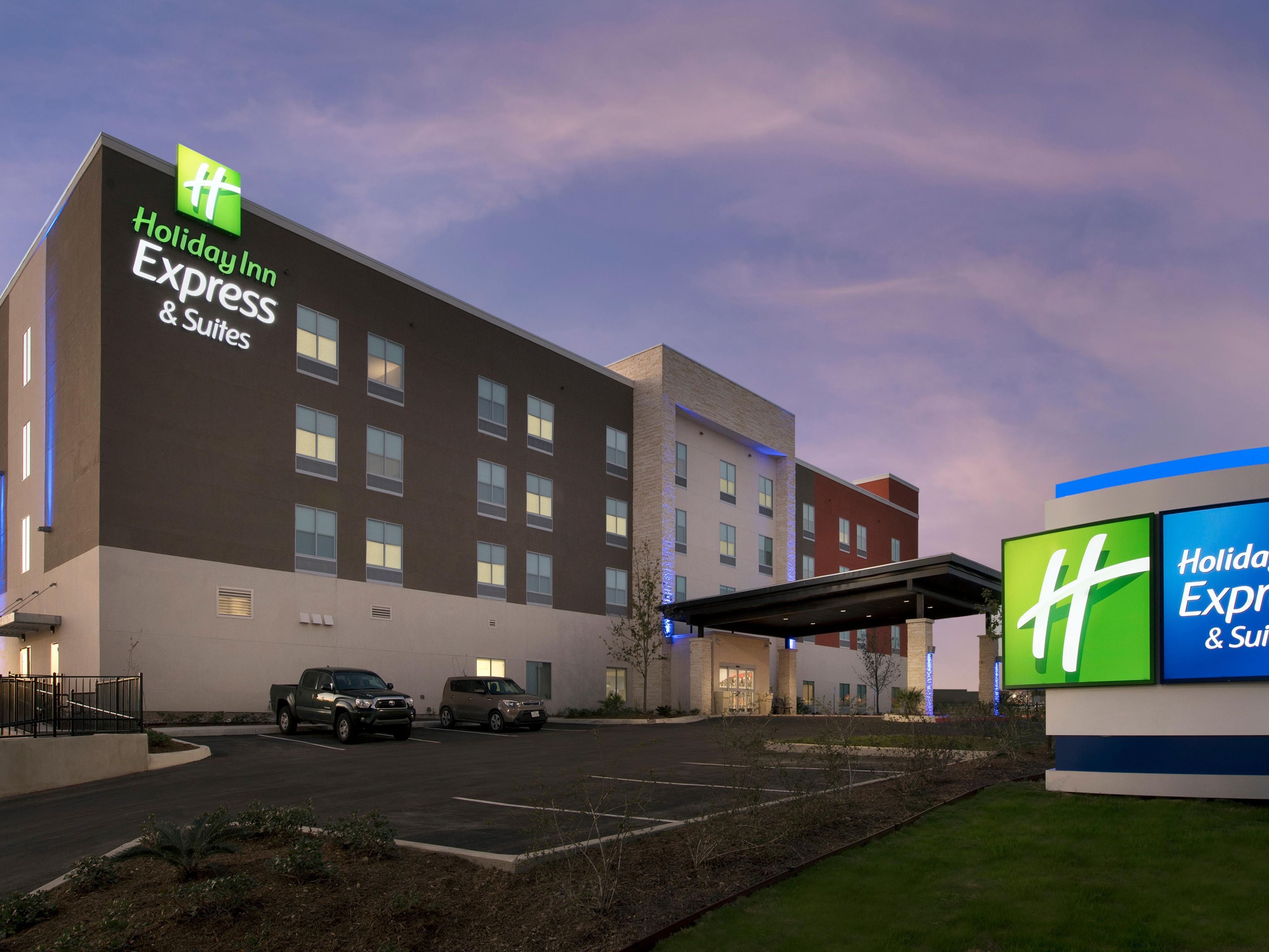 Hotels Near Morgan S Wonderland Holiday Inn Express Suites San