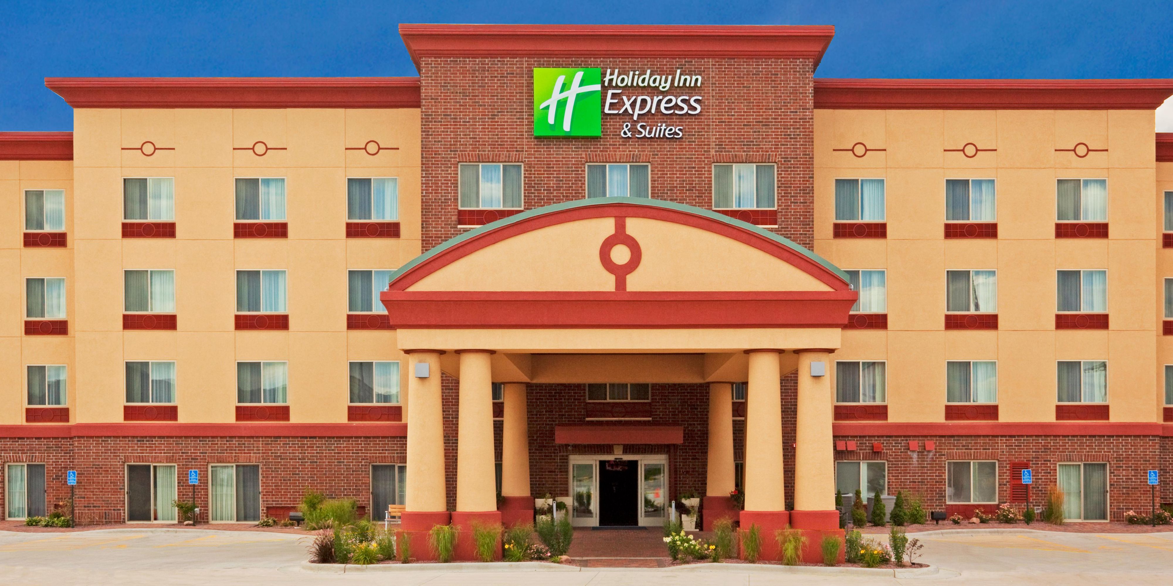 Holiday Inn Express & Suites Winona