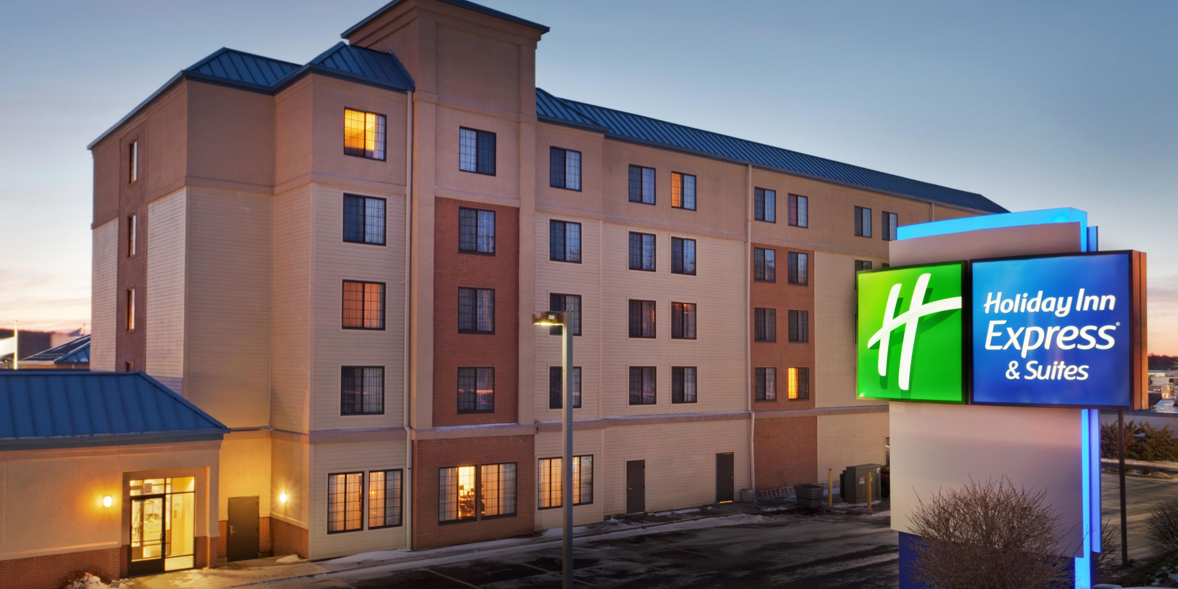 Holiday Inn Express & Suites Providence-Woonsocket