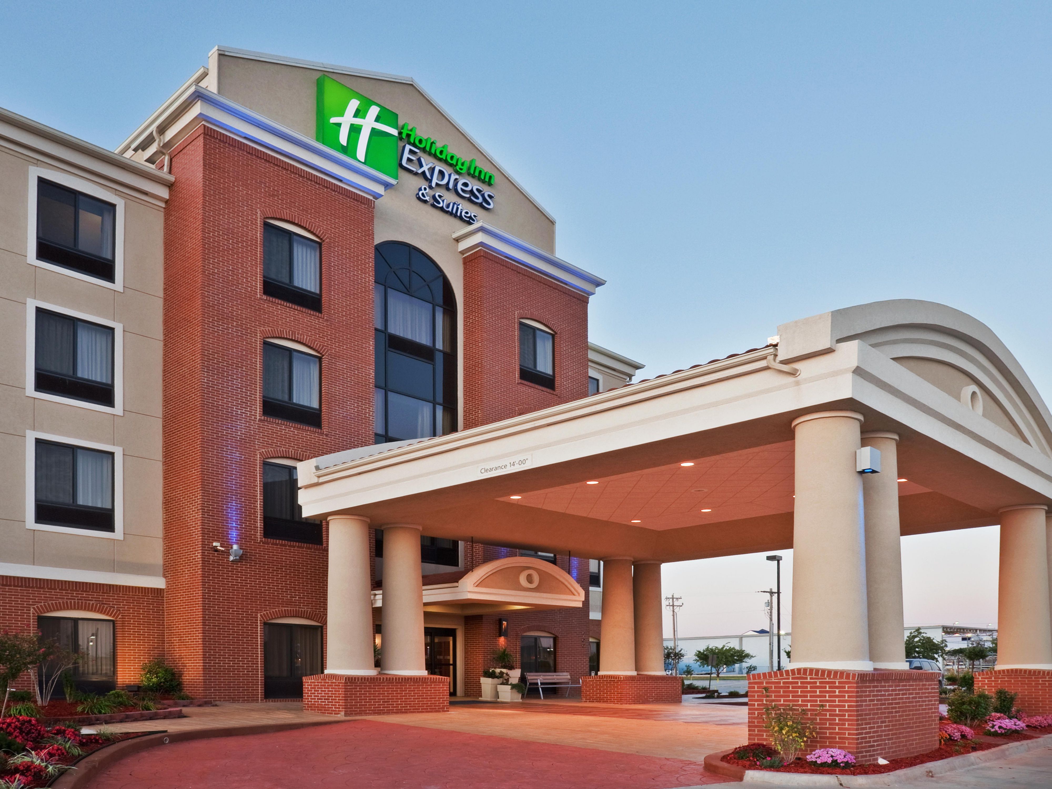 Yukon Hotels Near Okc Outlet Mall Holiday Inn Express Suites