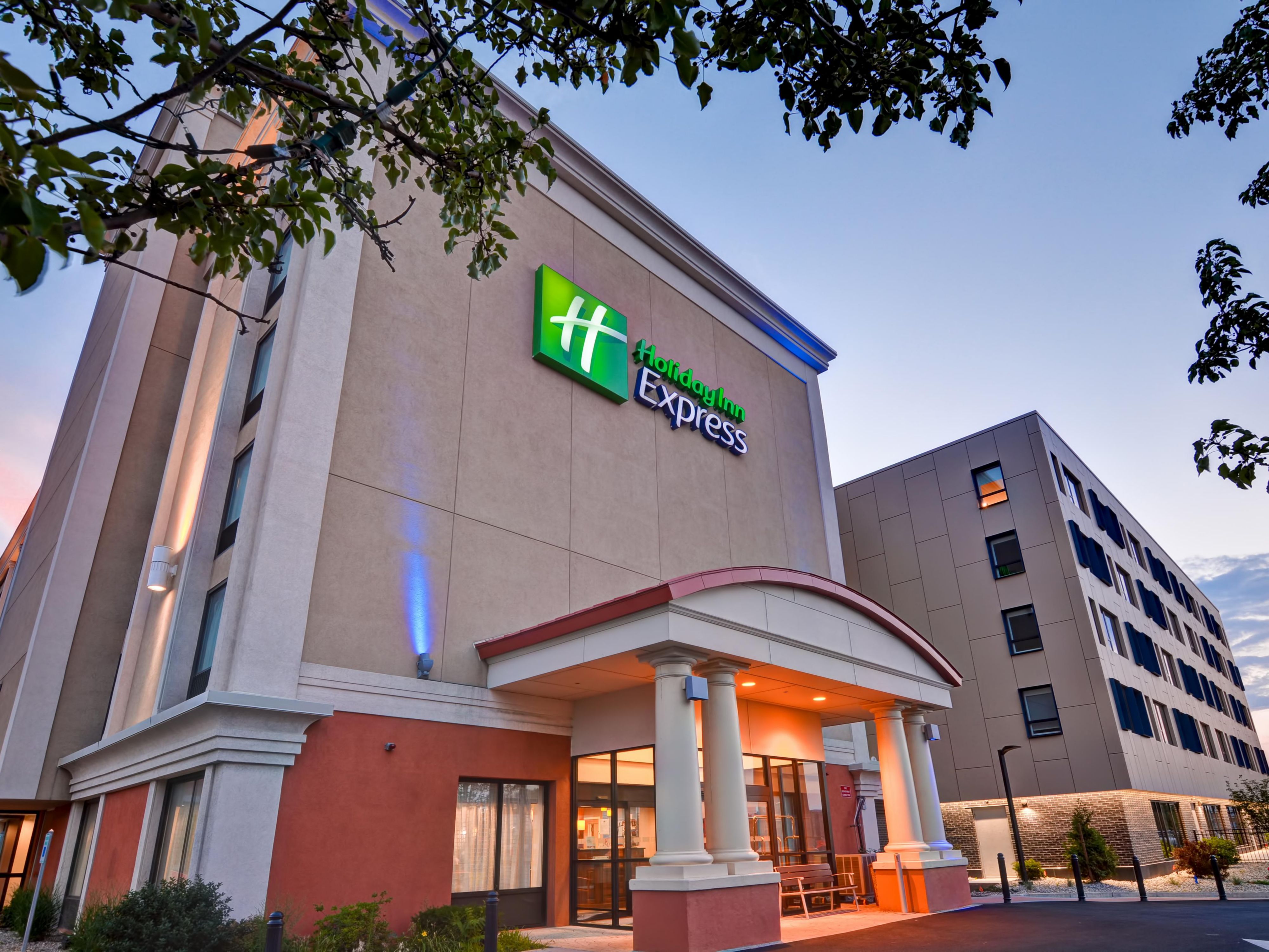 Hotels Near Boston Convention Center In South Boston Holiday Inn