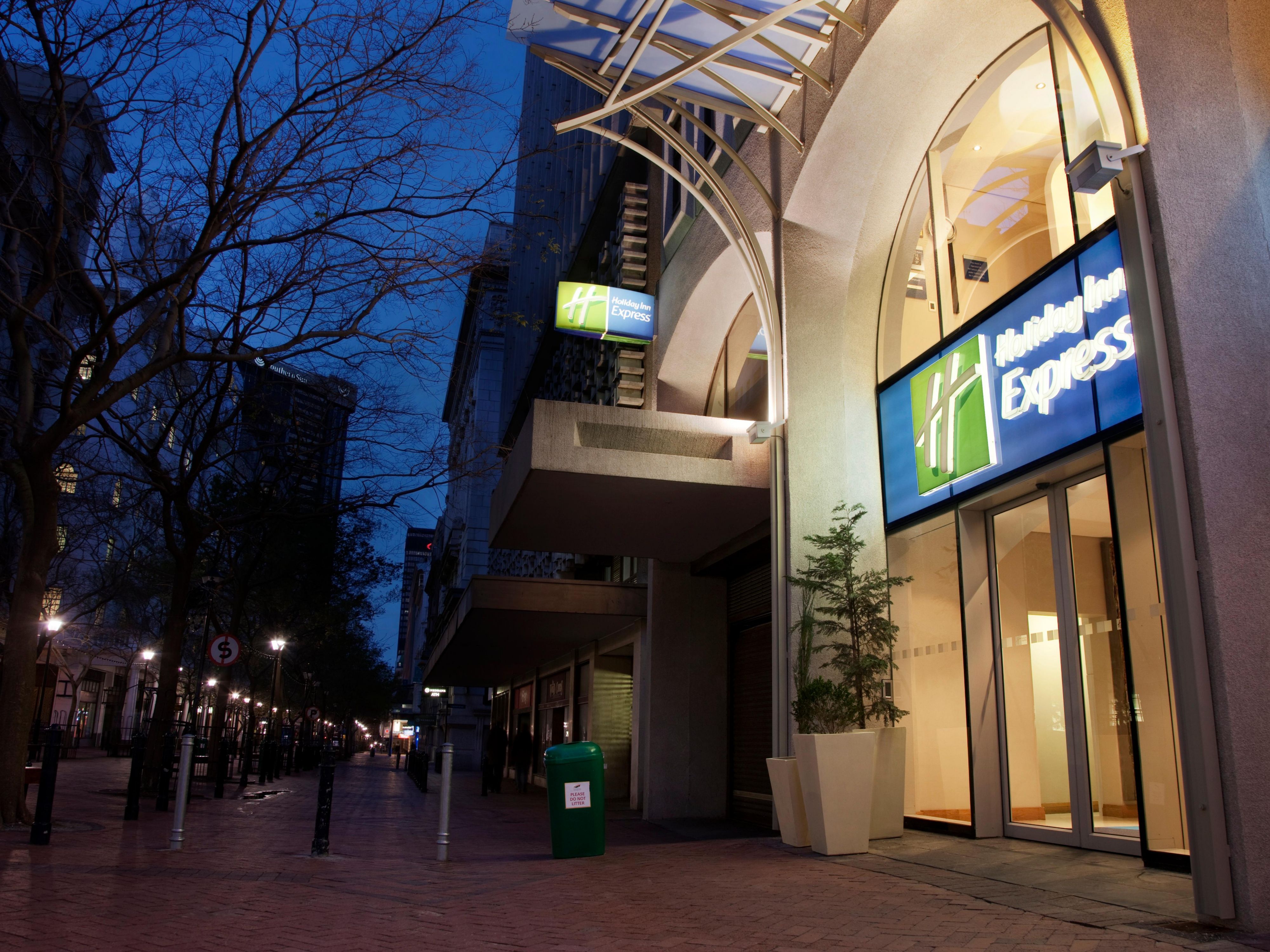 Holiday Inn Express Cape Town City Centre Hotel IHG