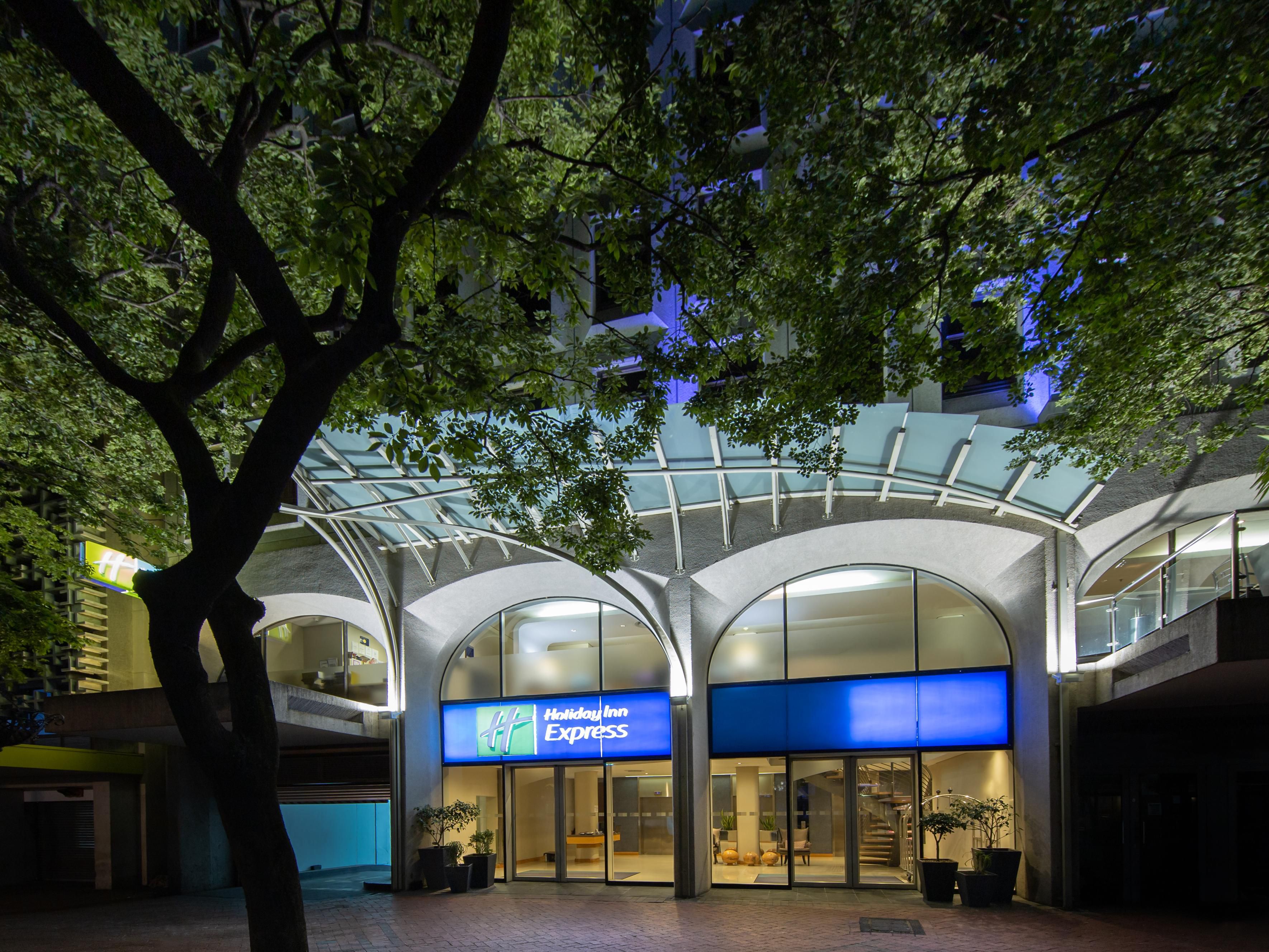 Holiday Inn Express Cape Town City Centre Hotel Reviews & Photos