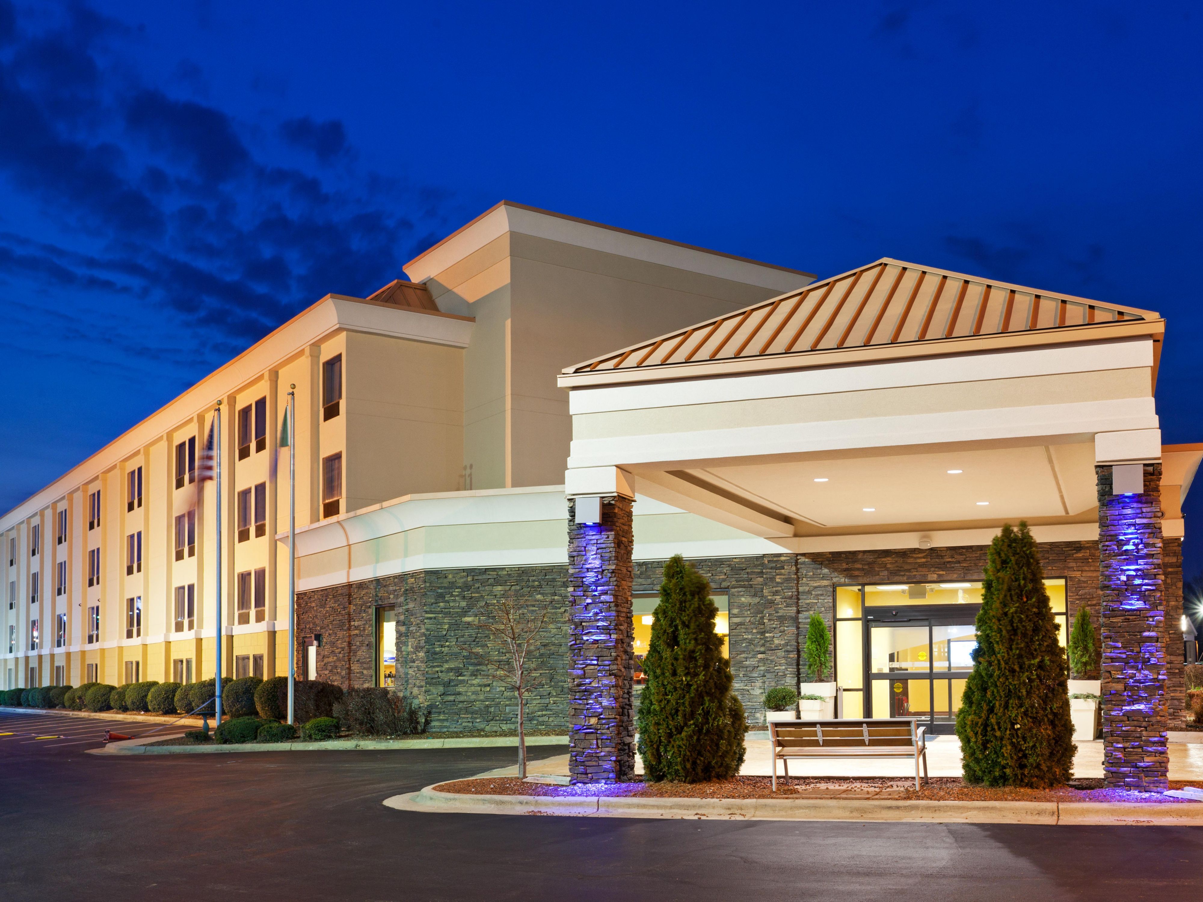 Greensboro Hotels On I 40 Holiday Inn Express Greensboro I 40