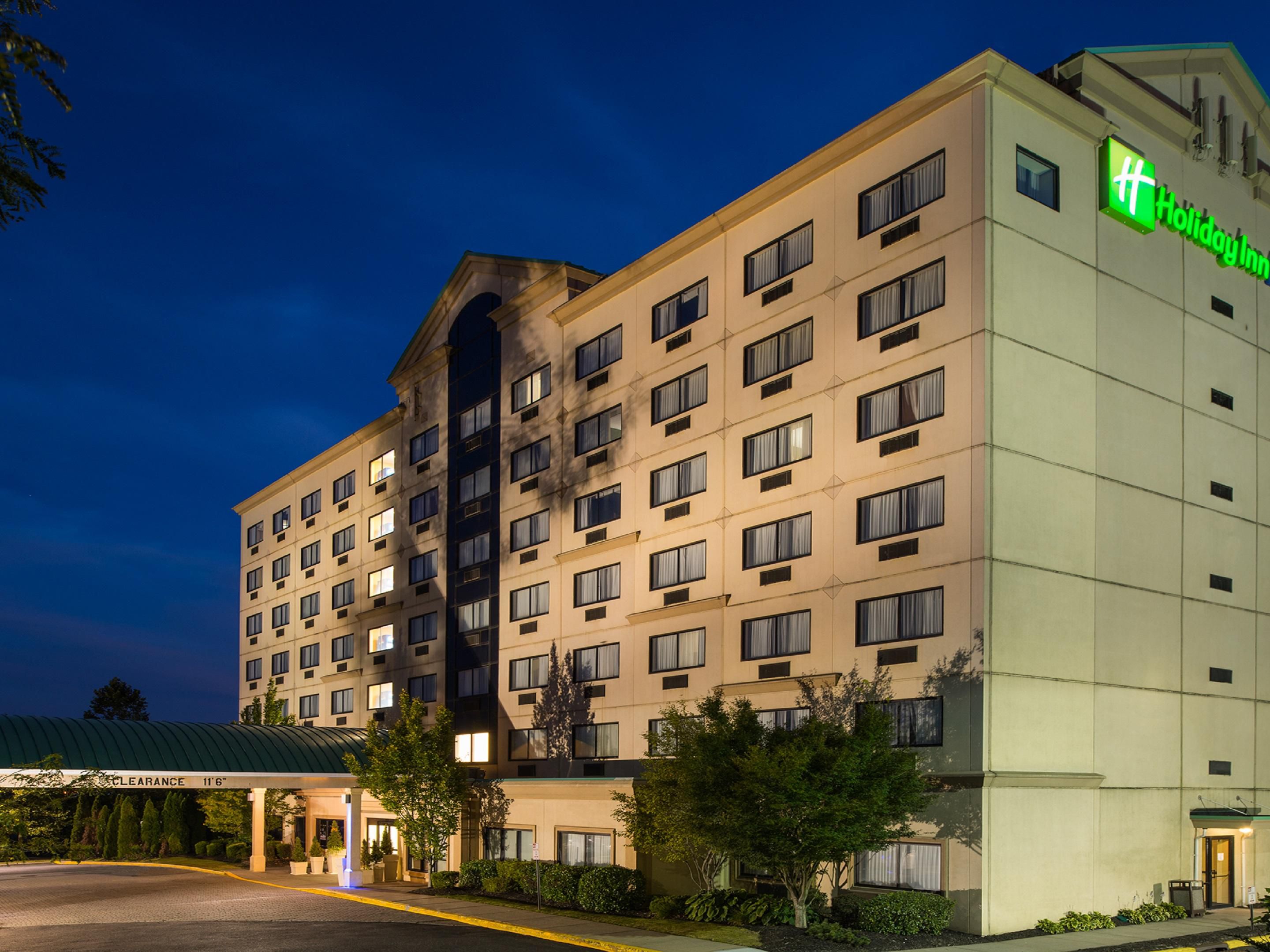 Discover Holiday Inn Express Hauppauge Long Island A Haven of Comfort