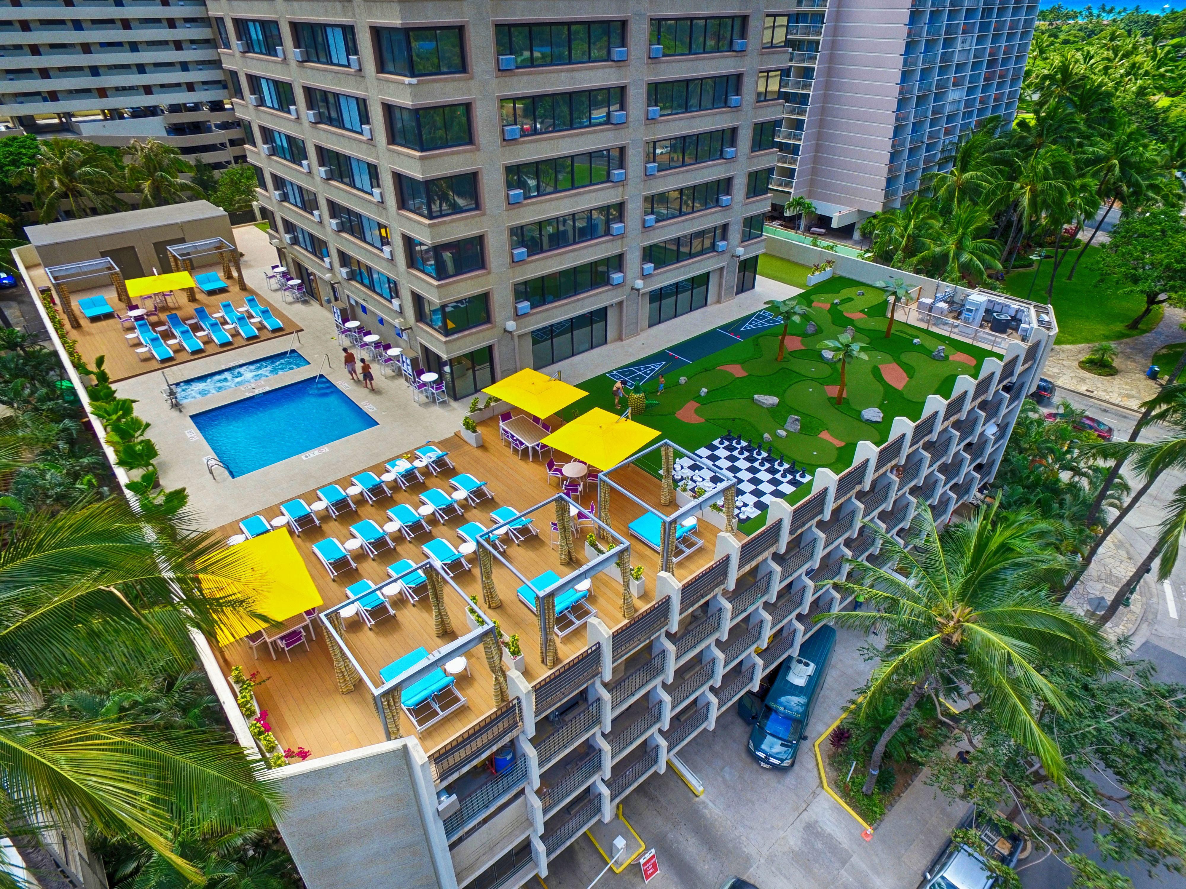 Affordable Waikiki Hotels Holiday Inn Express Waikiki