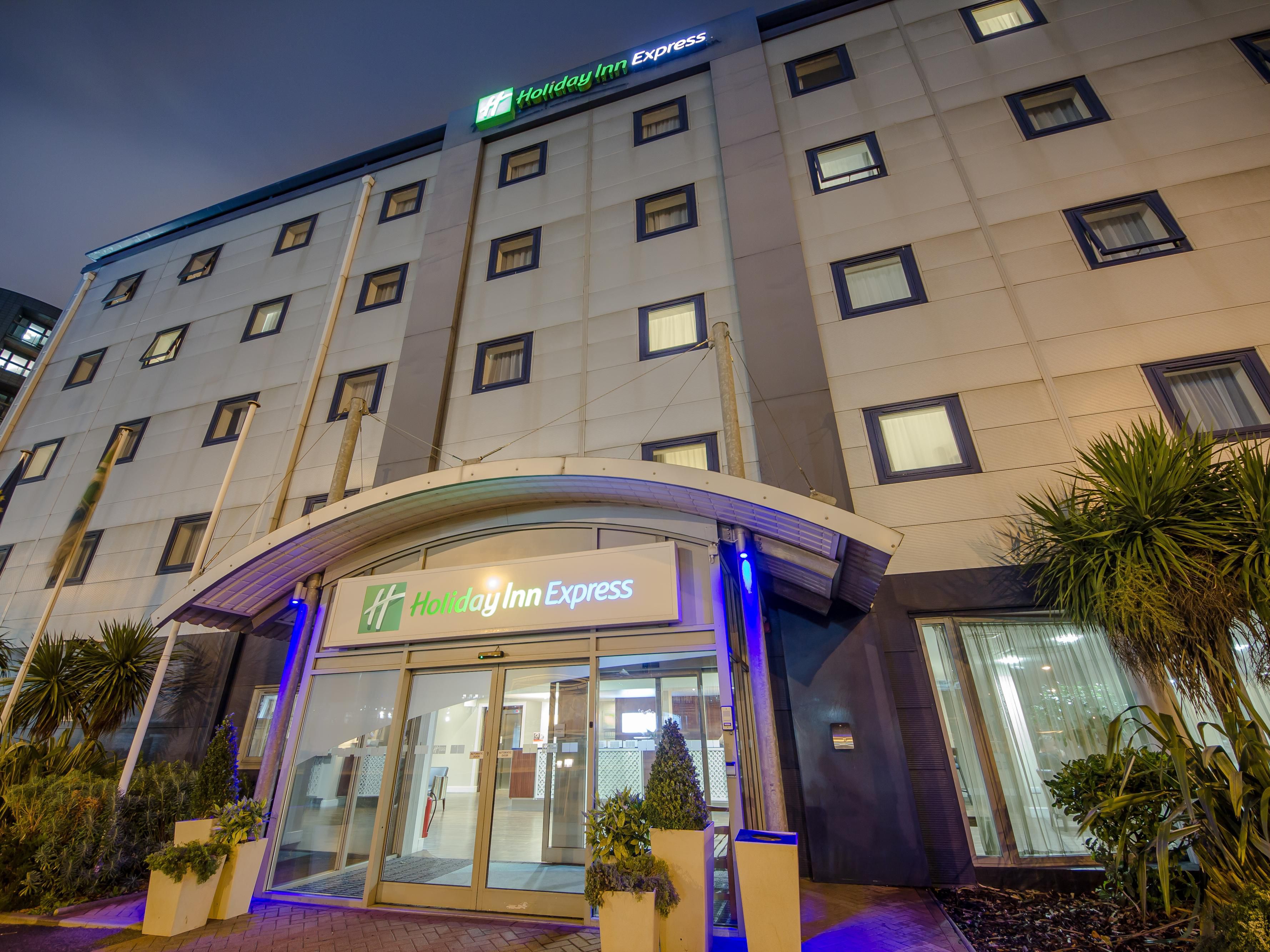 Holiday Inn Express London-Royal Docks  Docklands Hotel IHG