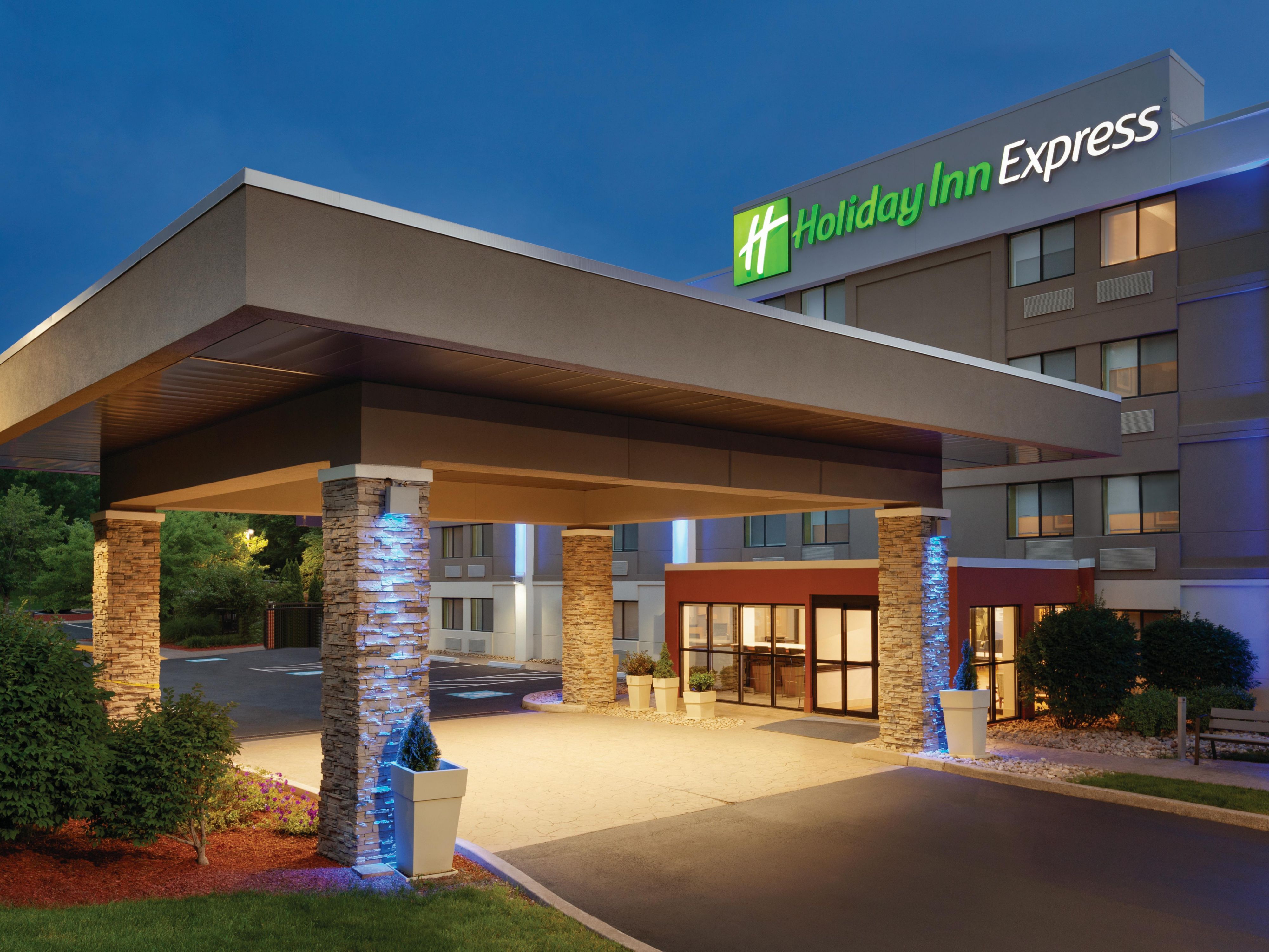 Affordable Hotel in West Hartford, CT Holiday Inn Express Hartford