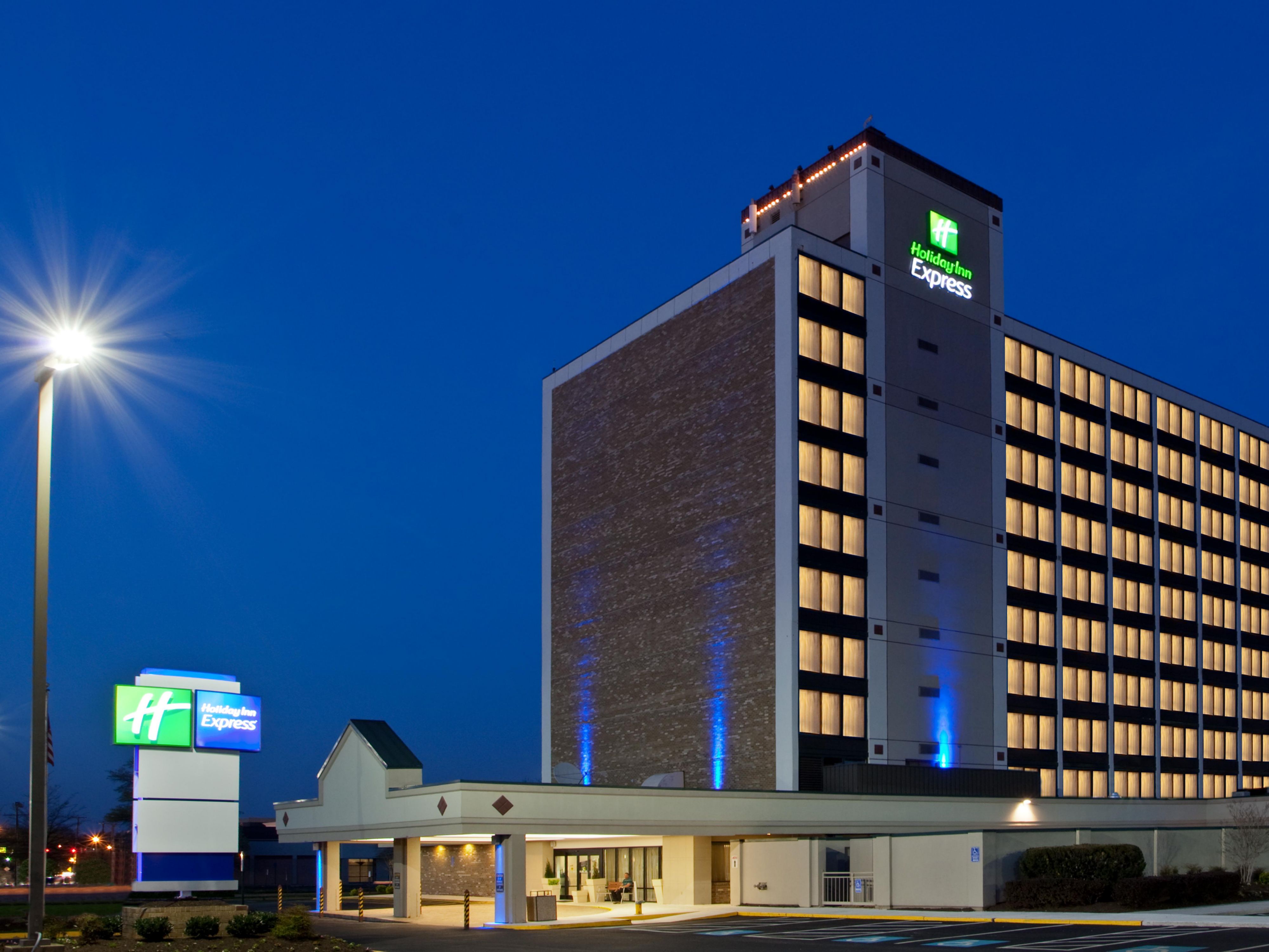 Hotels in Springfield VA Holiday Inn Express Washington DC SW