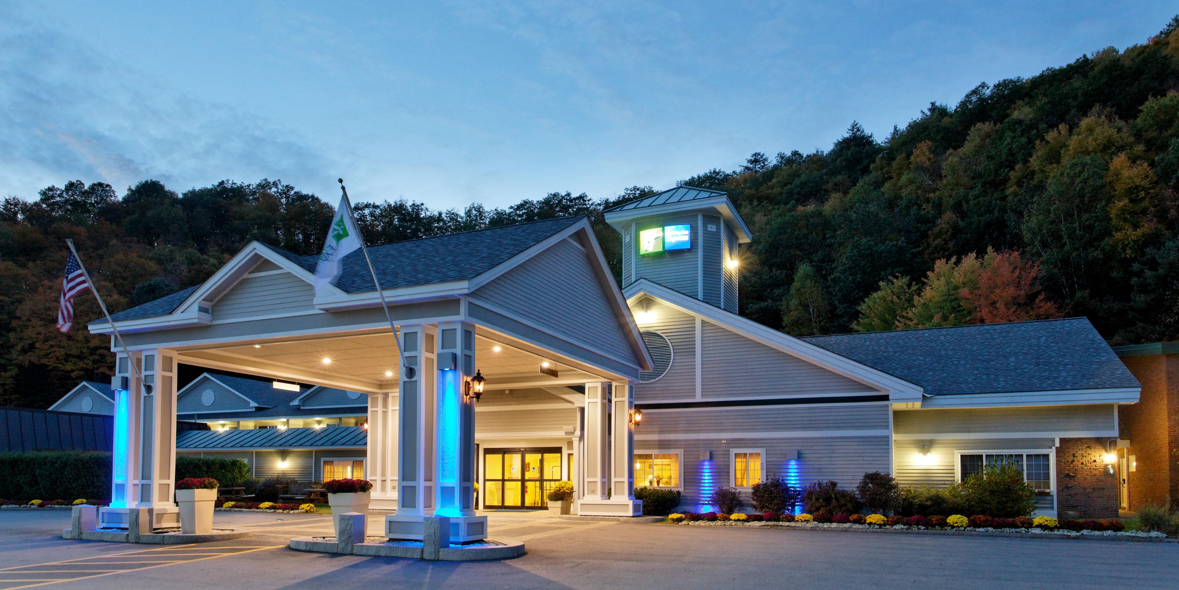 Holiday Inn Express Springfield Map & Driving Directions Parking