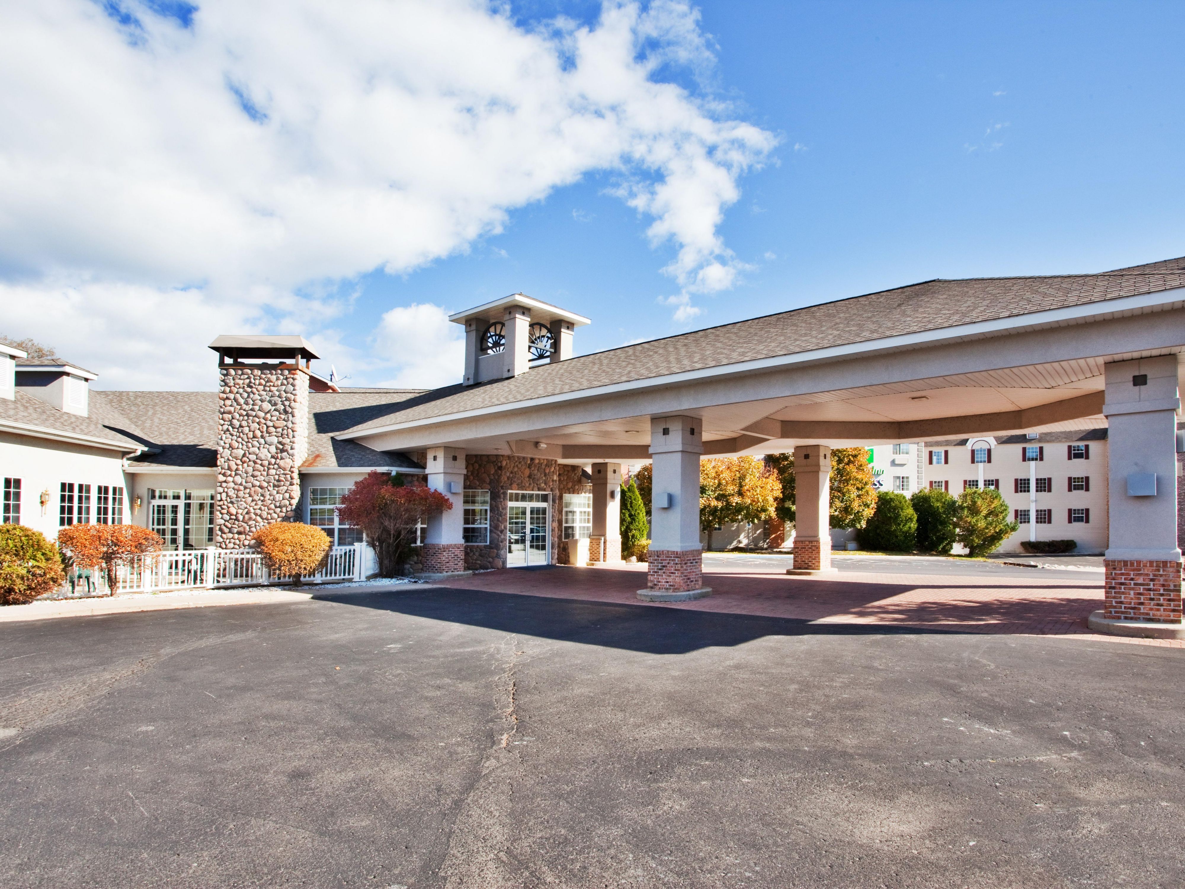 St. Ignace Hotel with Indoor Pool Holiday Inn Express St. IgnaceLake