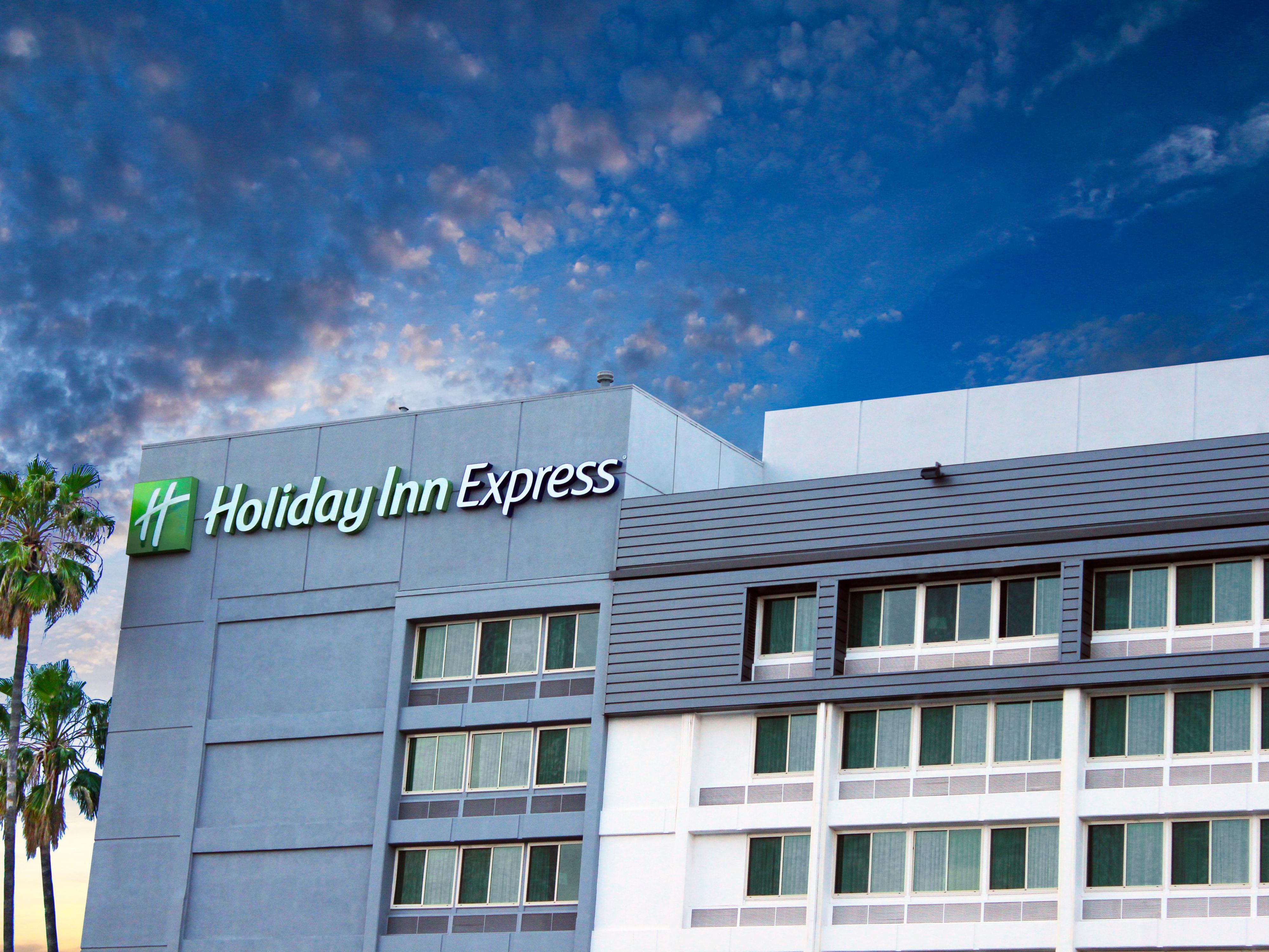 Hotels In Van Nuys Near Airport Holiday Inn Express Van Nuys