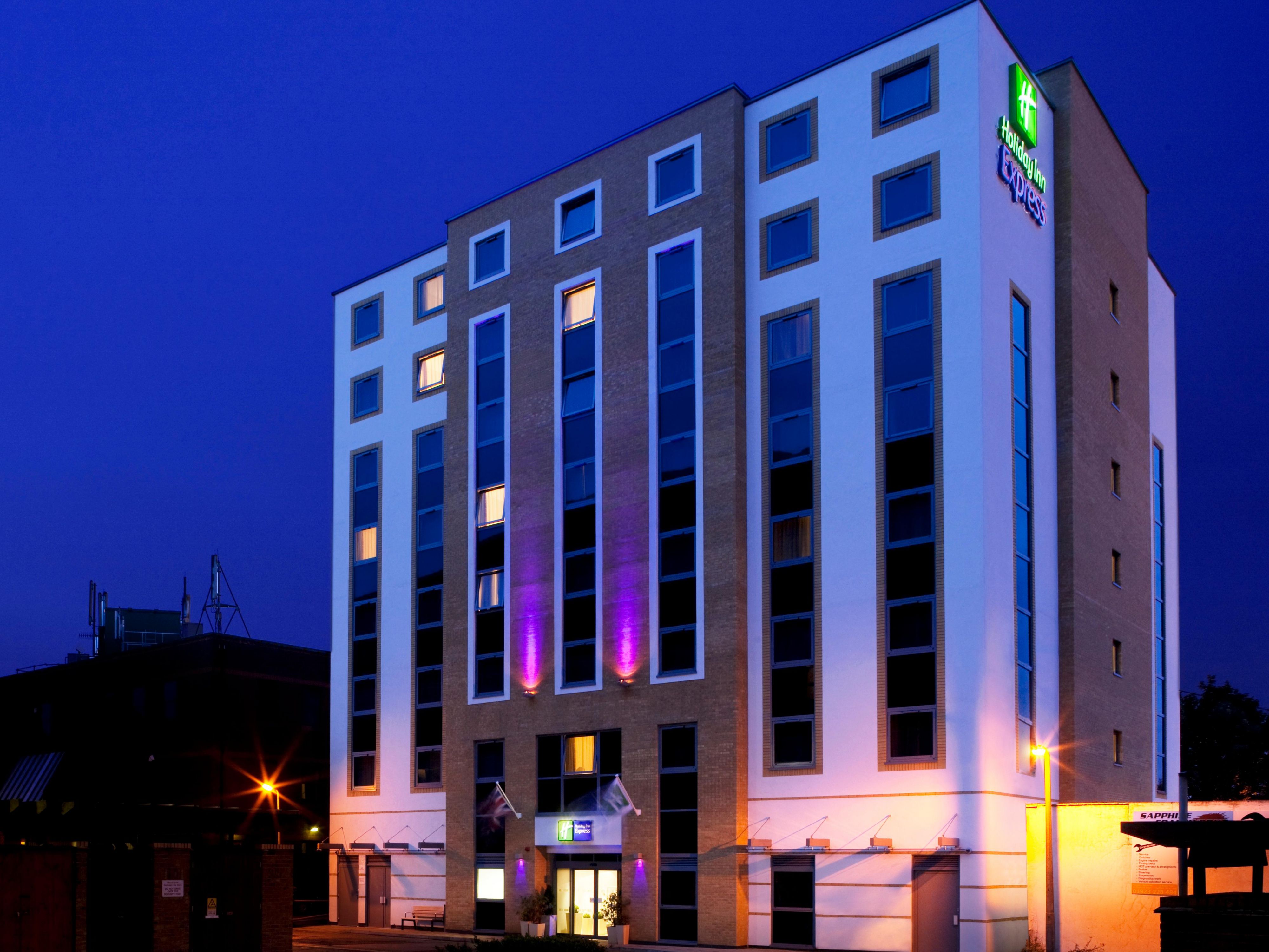 Holiday Inn Express Hotel London - Watford Junction