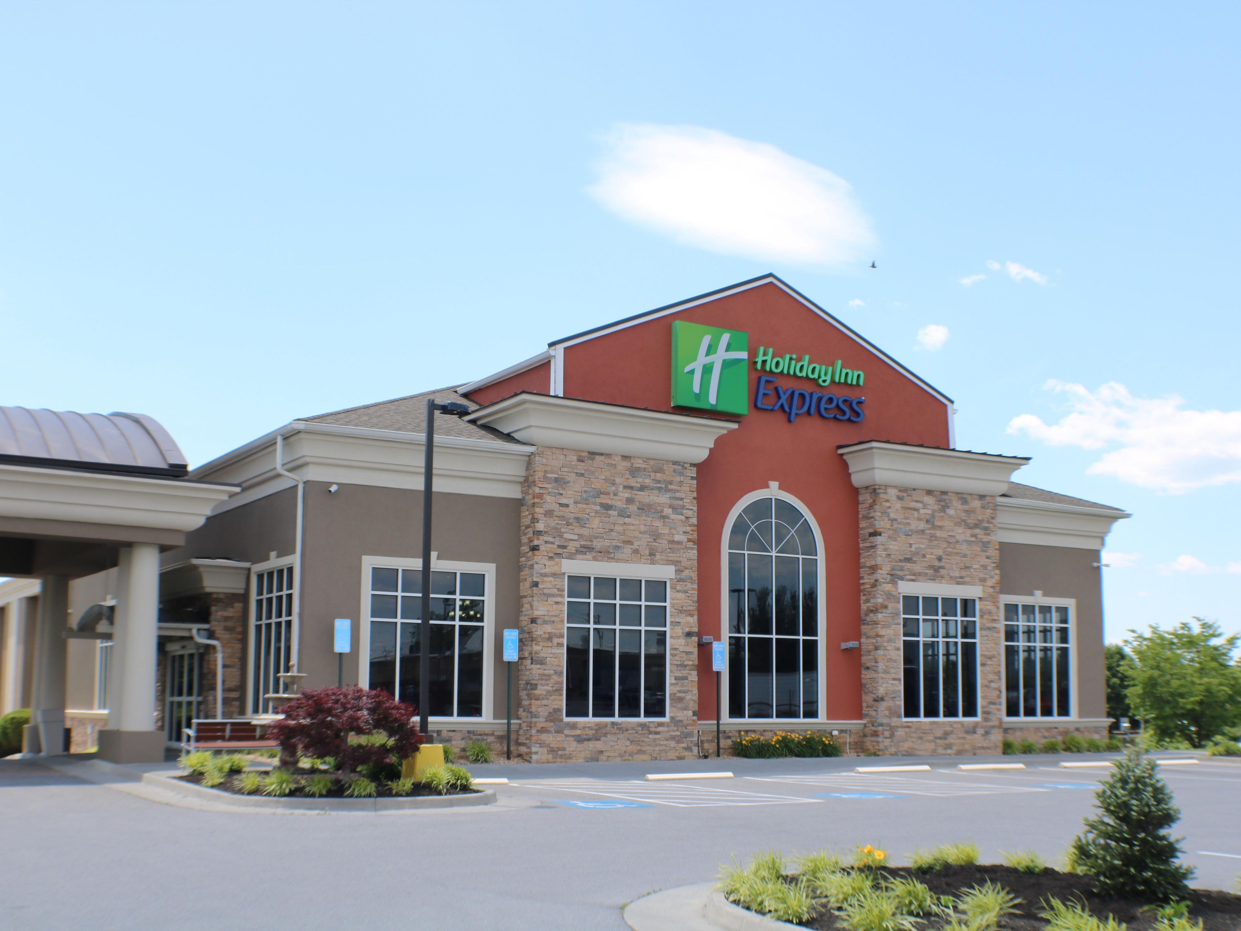 Holiday Inn Express Woodstock Shenandoah Valley Hotel By Ihg