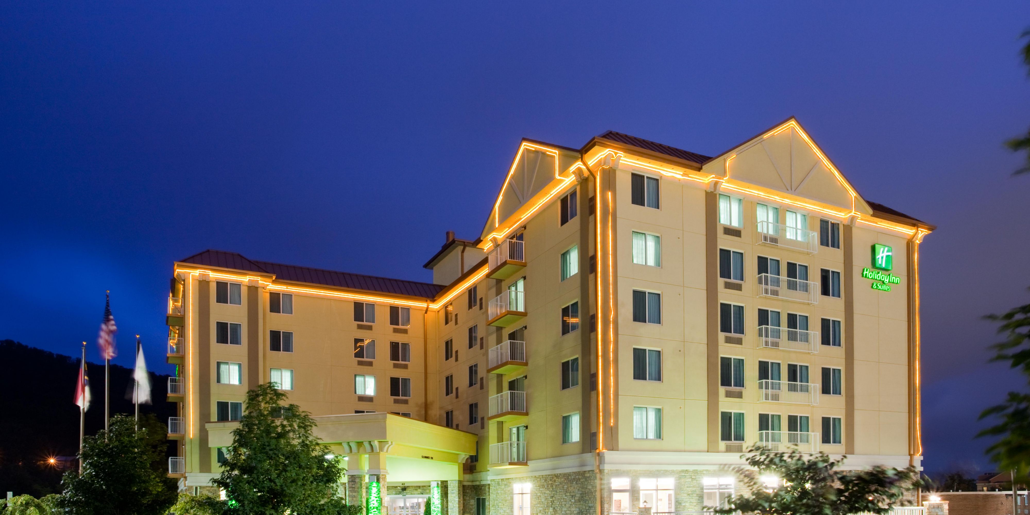 Holiday Inn Express & Suites Asheville Downtown