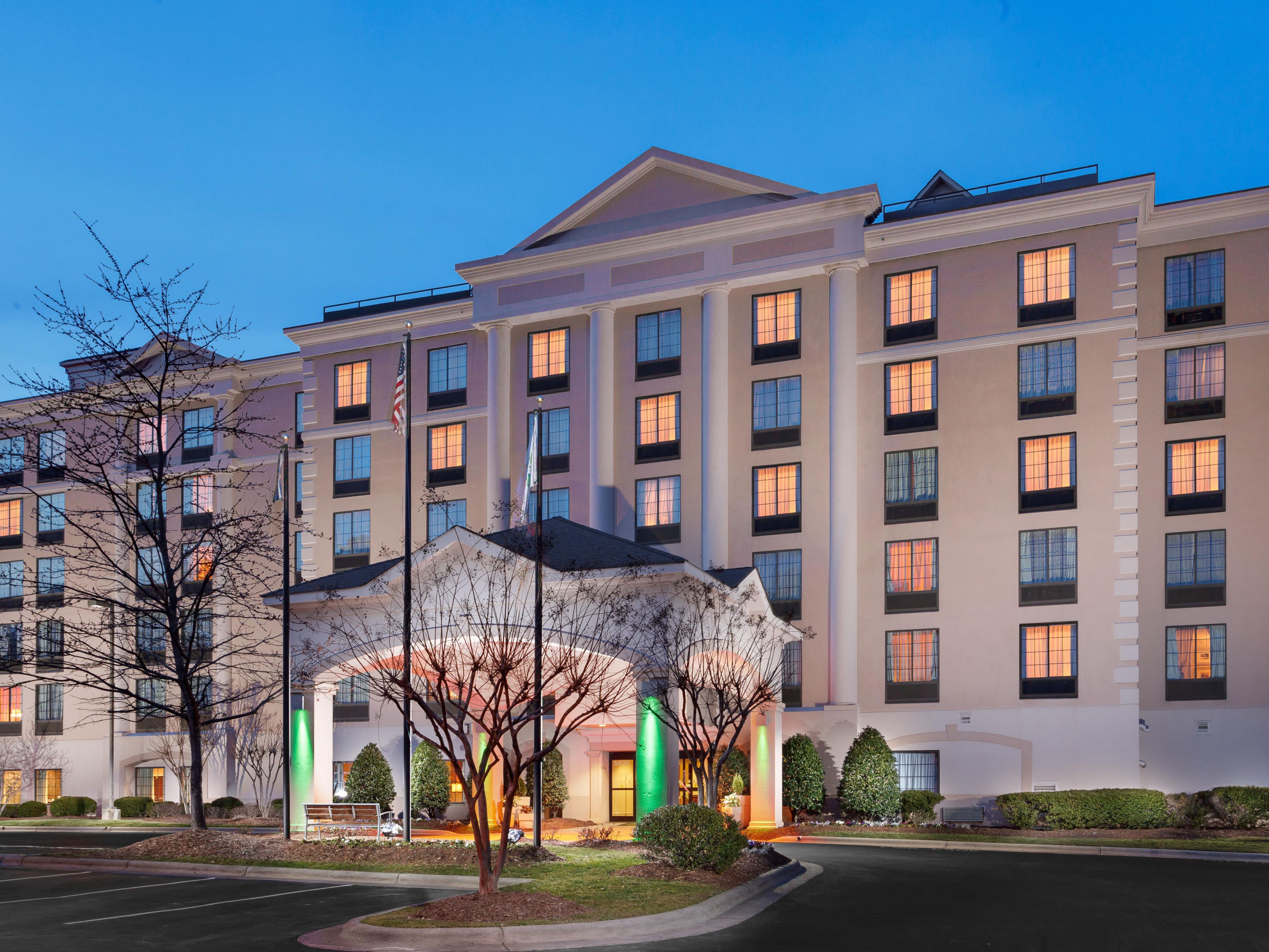 Holiday Inn Hotel & Suites RaleighCary (I40 Walnut St) Hotel by IHG