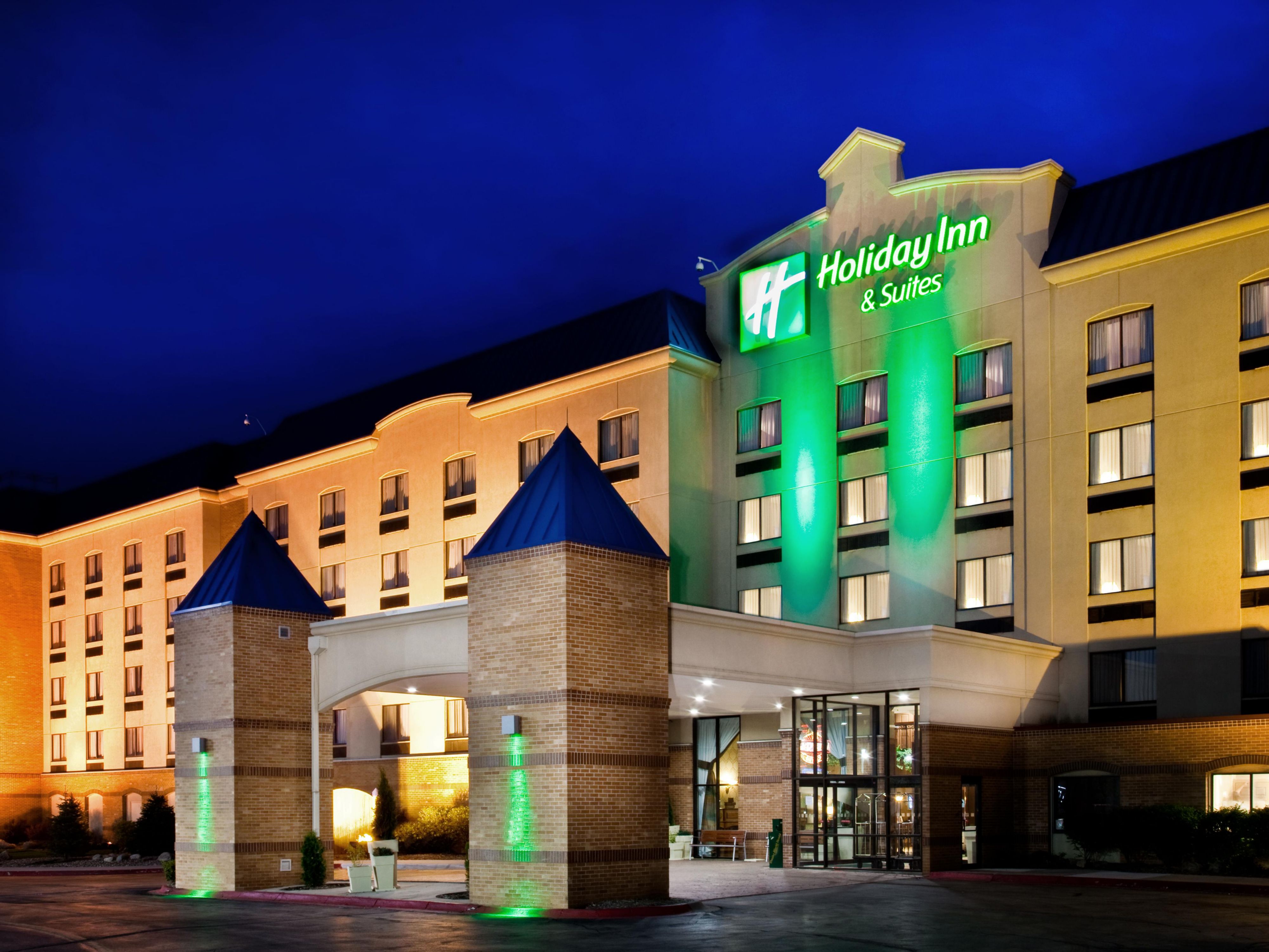 Holiday inn and suites council bluffs