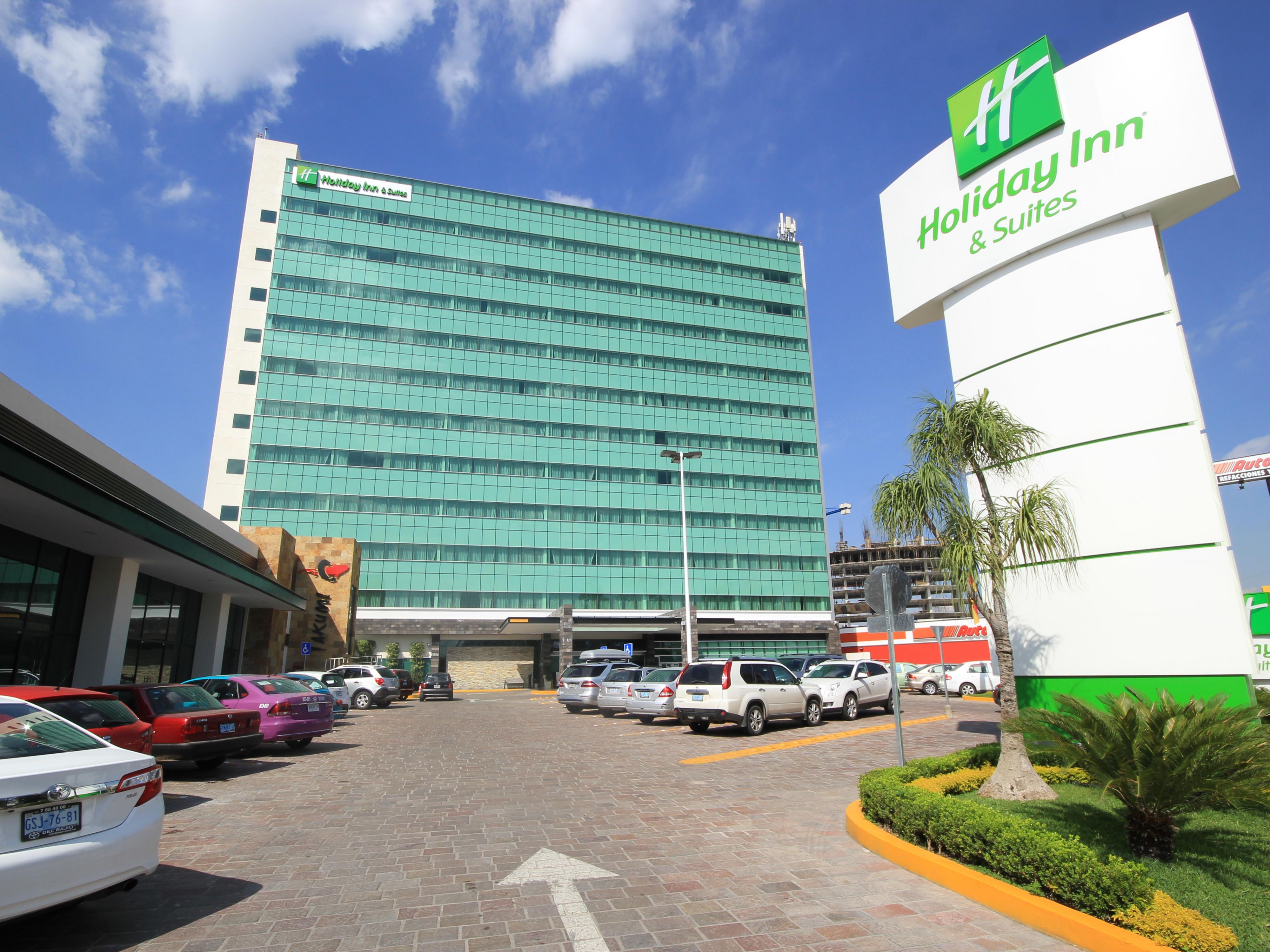 Family Friendly Leon Mexico Hotels In Plaza Mayor Holiday Inn