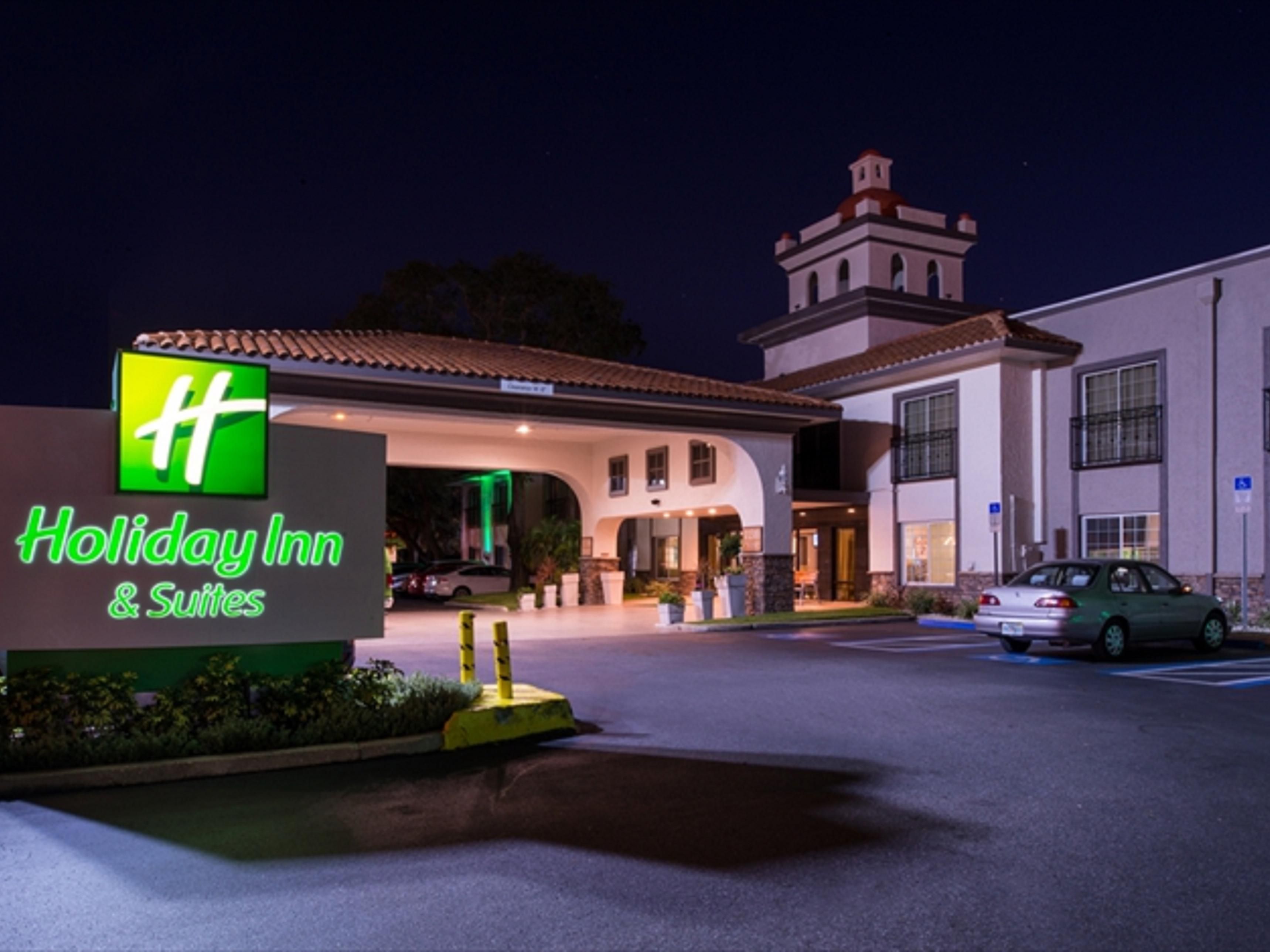 Busch Gardens Hotels Holiday Inn Suites Tampa N Busch