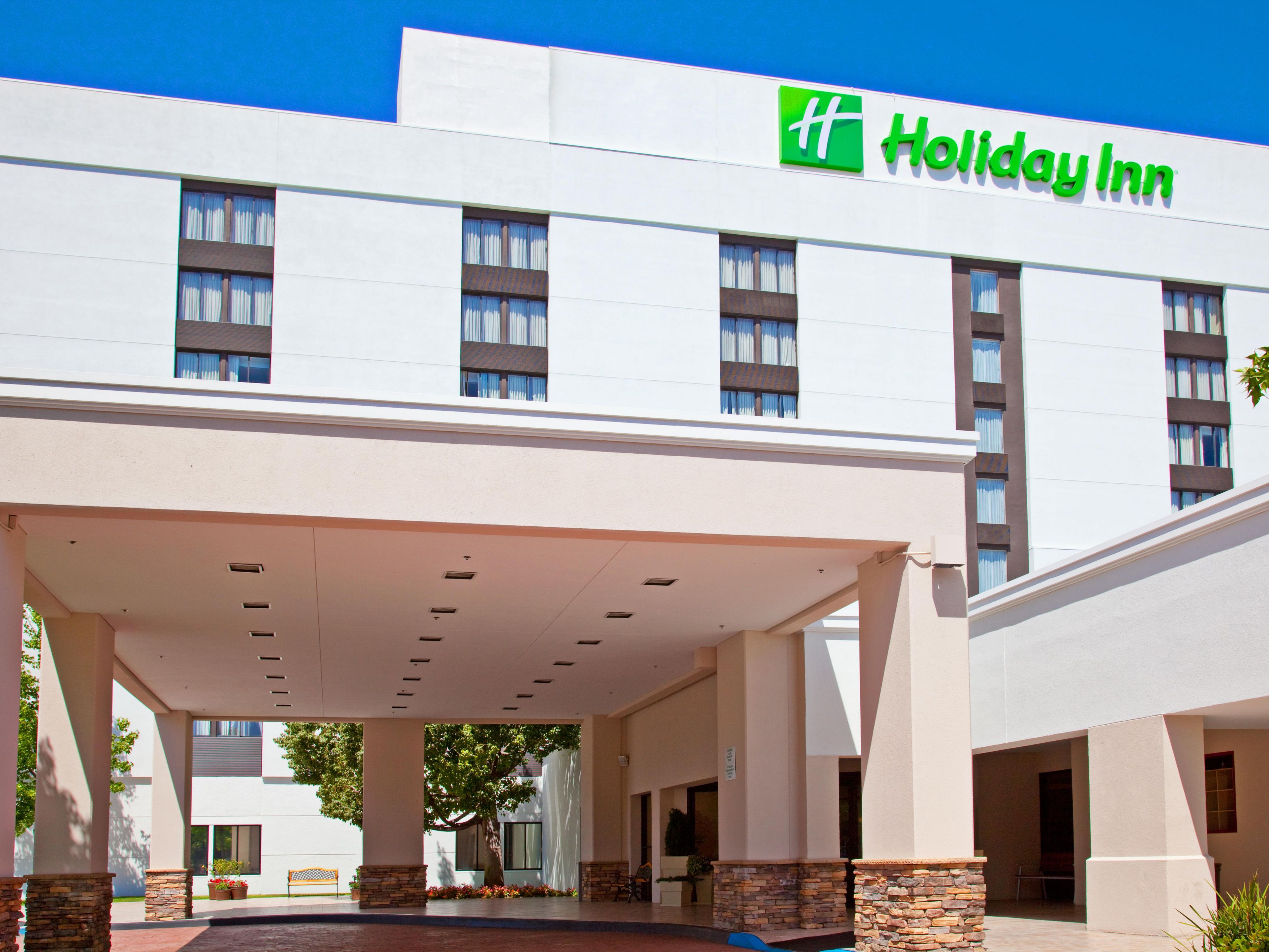 Holiday Inn La Mirada Hotel by IHG