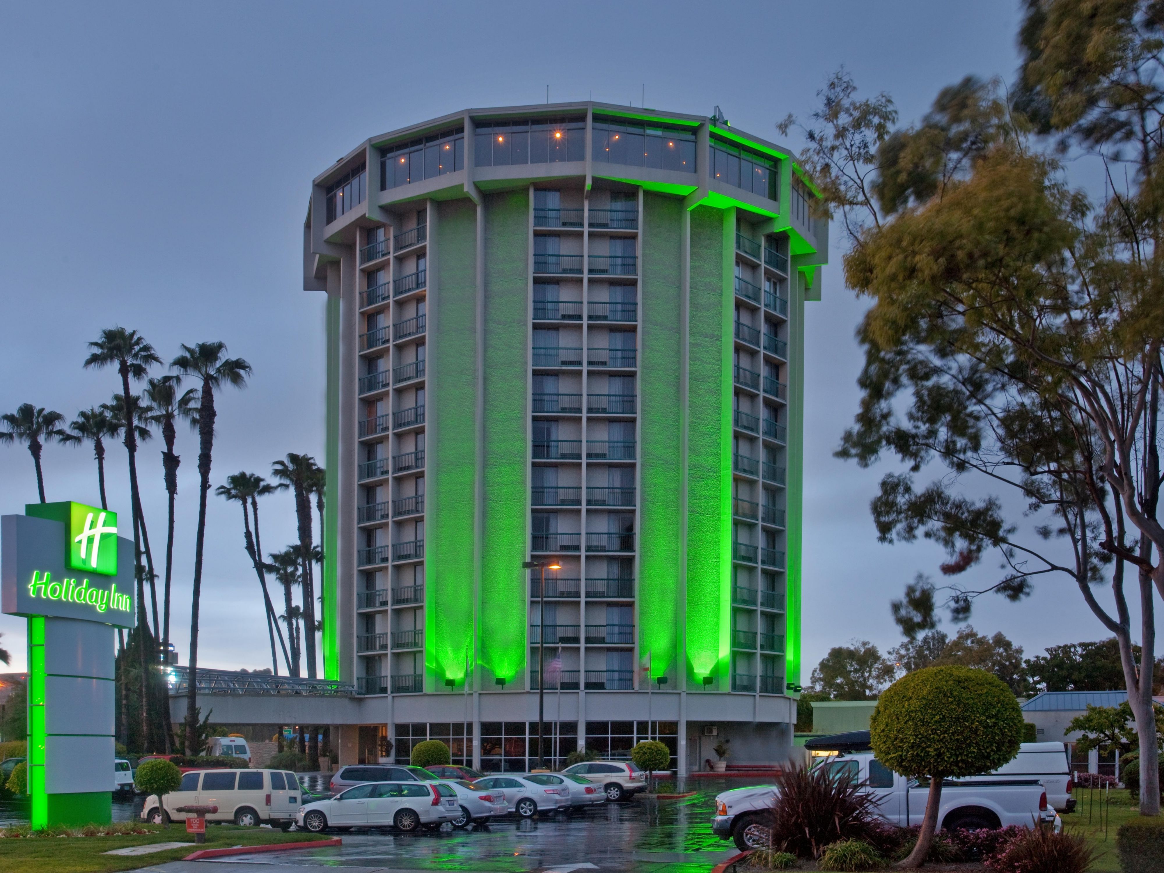 Holiday Inn Long Beach Airport Hotel IHG