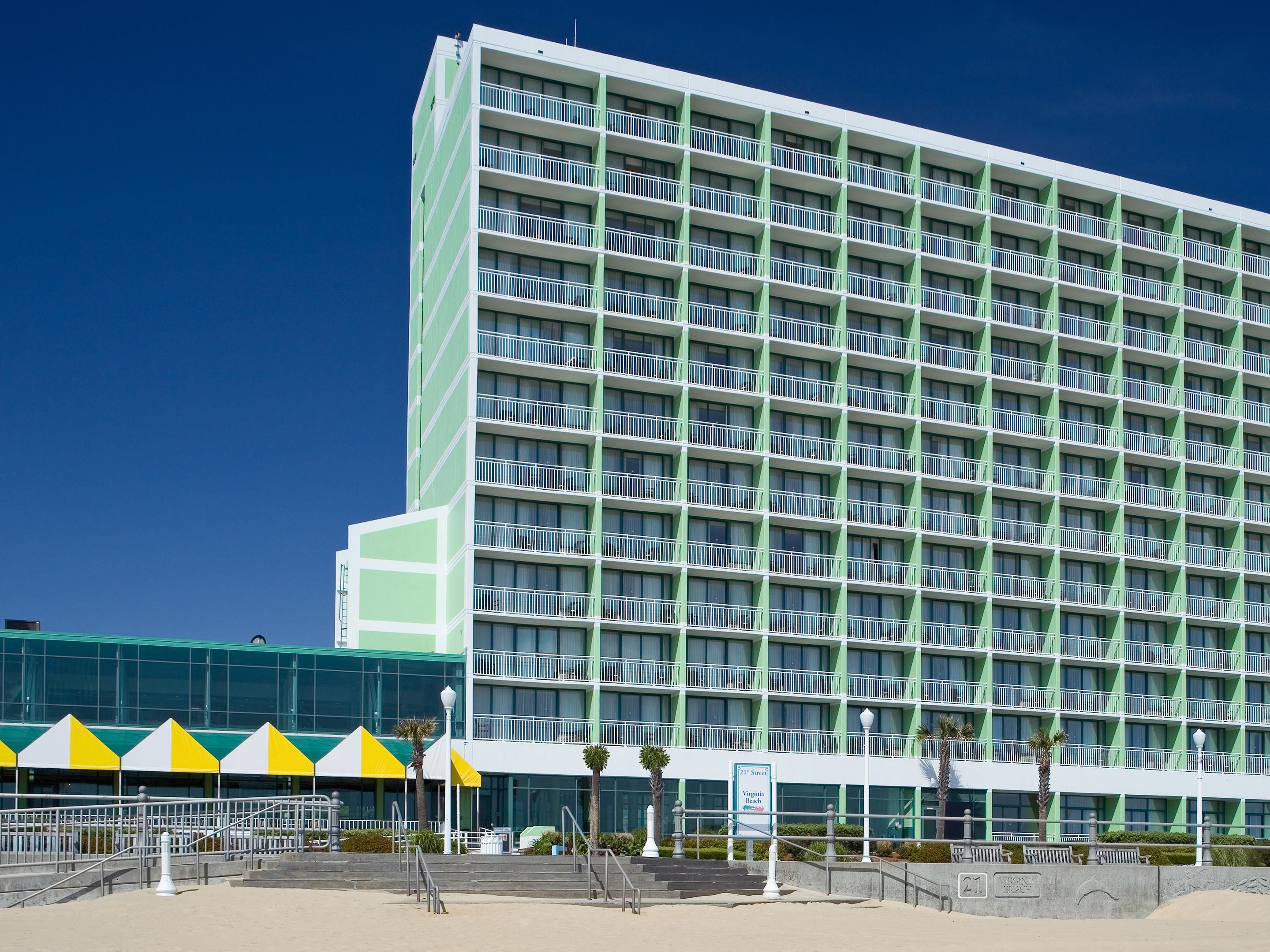 Oceanfront Hotels Virginia Beach Va Holiday Inn Va Beach