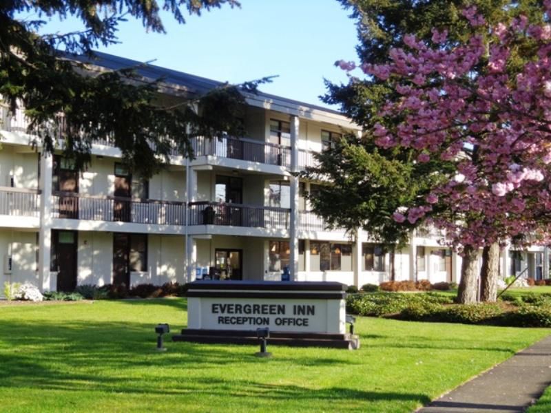 IHG Army Hotels Evergreen Inn on Joint Base Lewis McChord