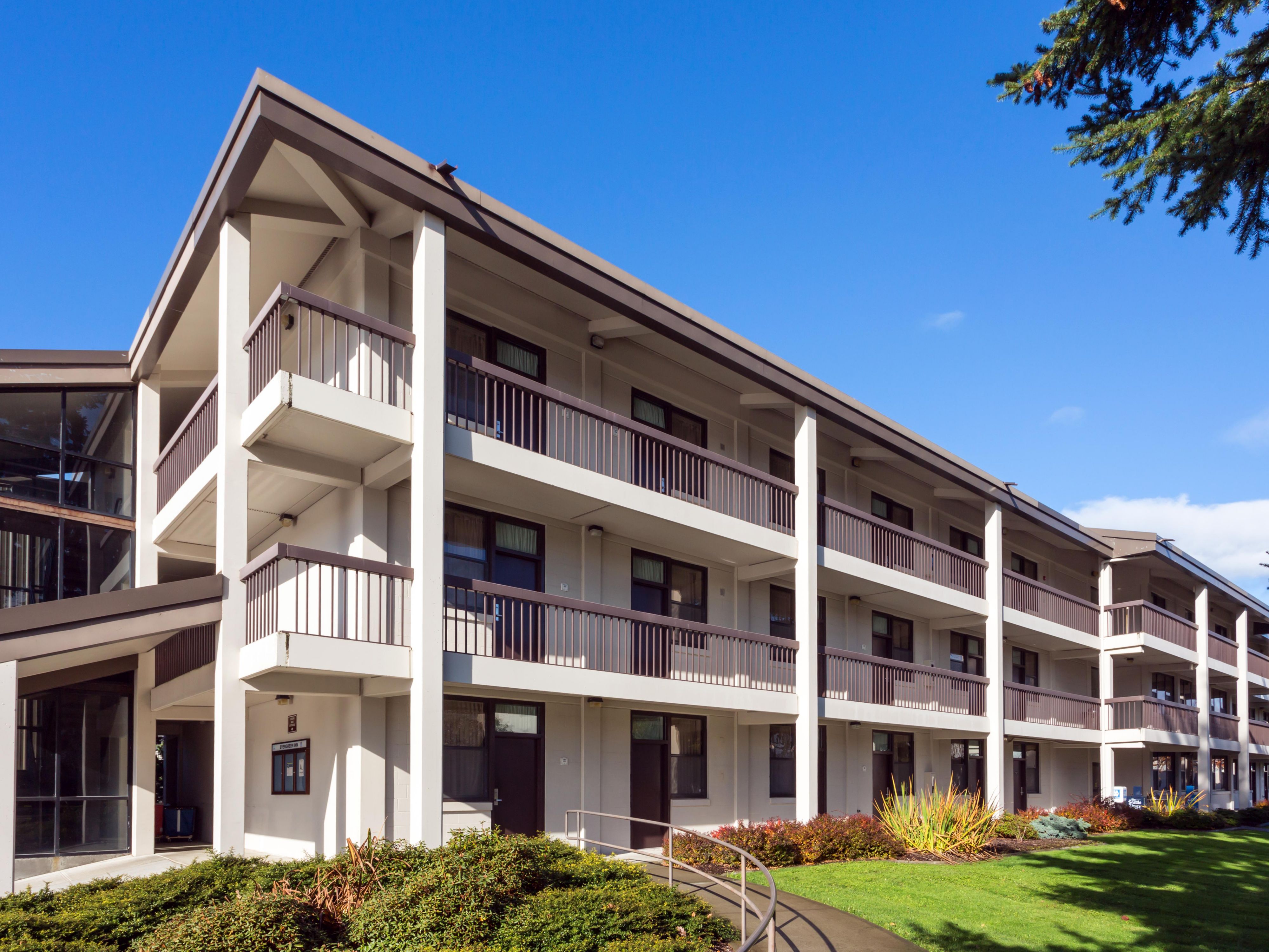 IHG Army Hotels Evergreen Inn on Joint Base Lewis McChord