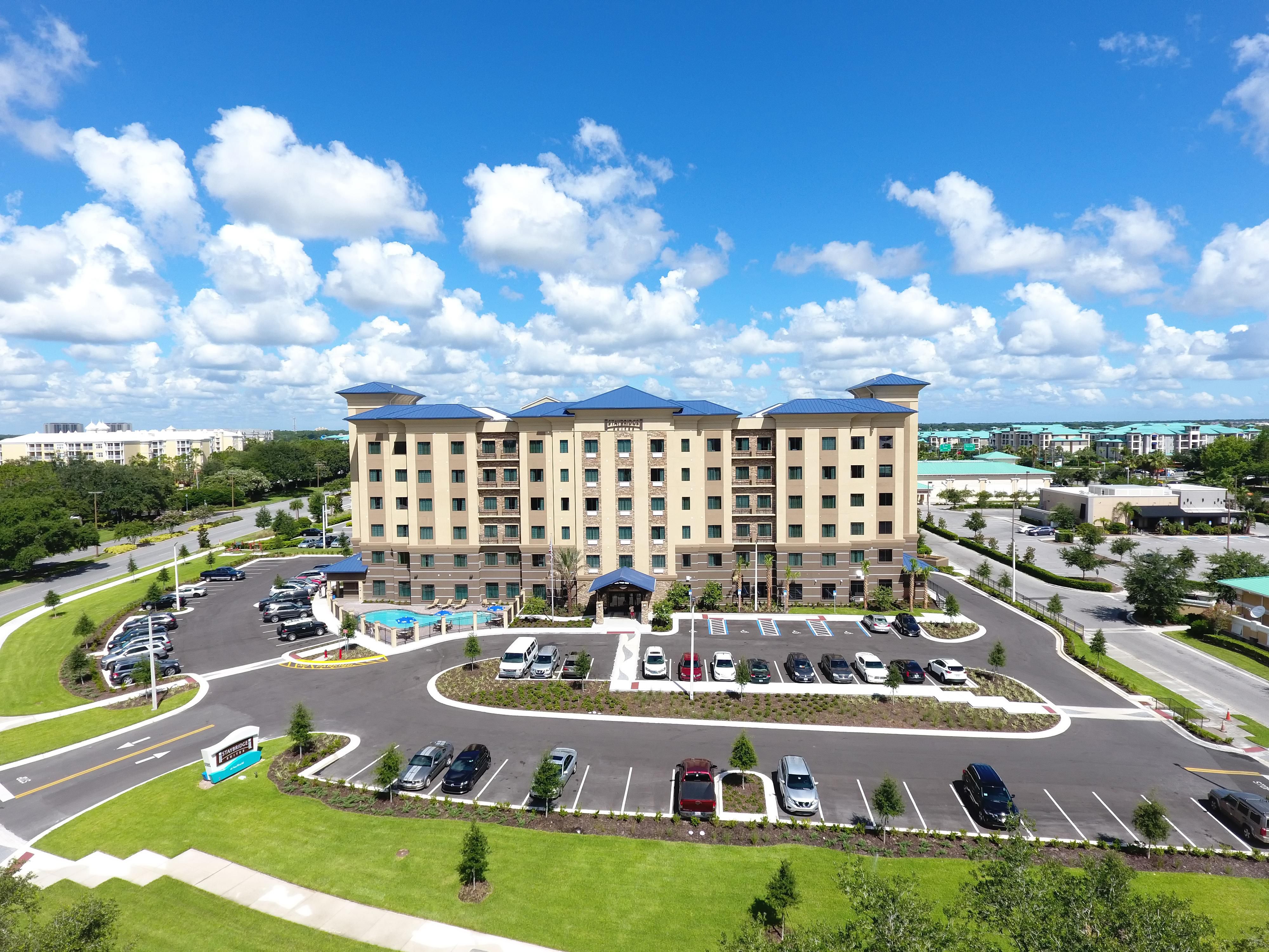 Hotels Near Seaworld Orlando Staybridge Suites Orlando At Seaworld