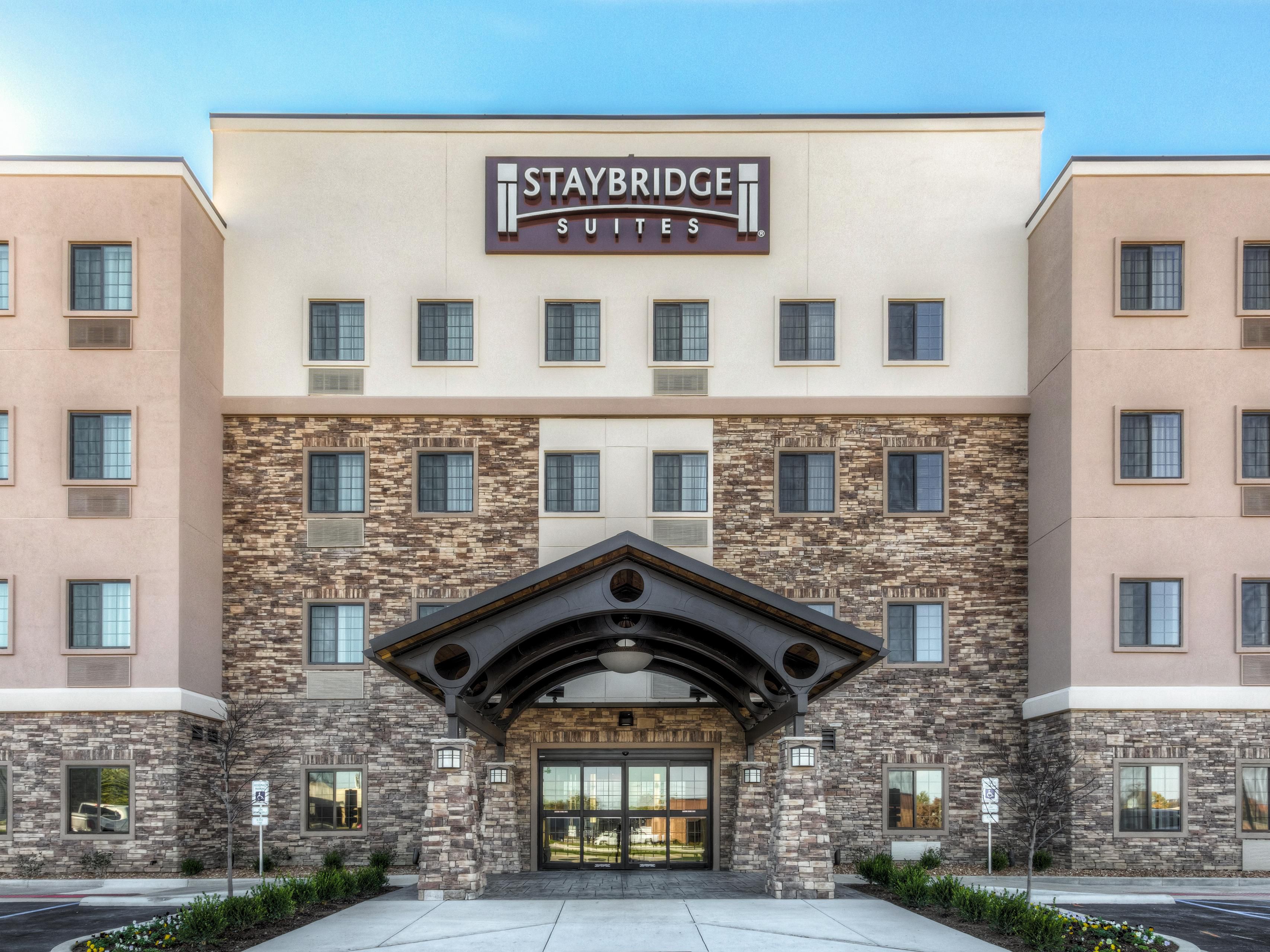 St Louis Hotels Staybridge Suites St Louis Westport