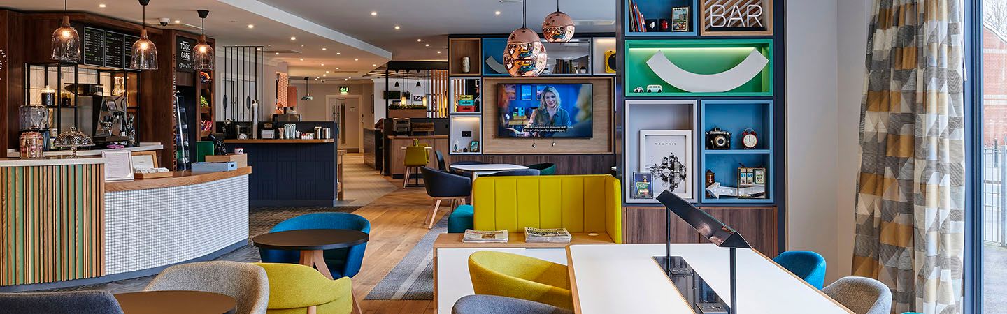 Discover Our Open Lobby Hotels Holiday Inn Hotels