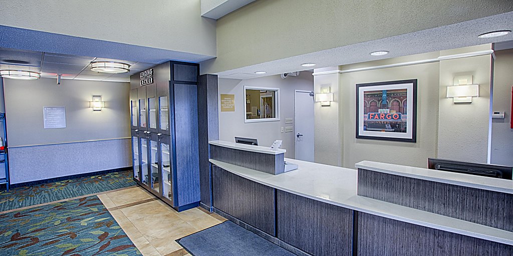Hotels In Fargo Nd Near Fargodome Candlewood Suites Fargo N