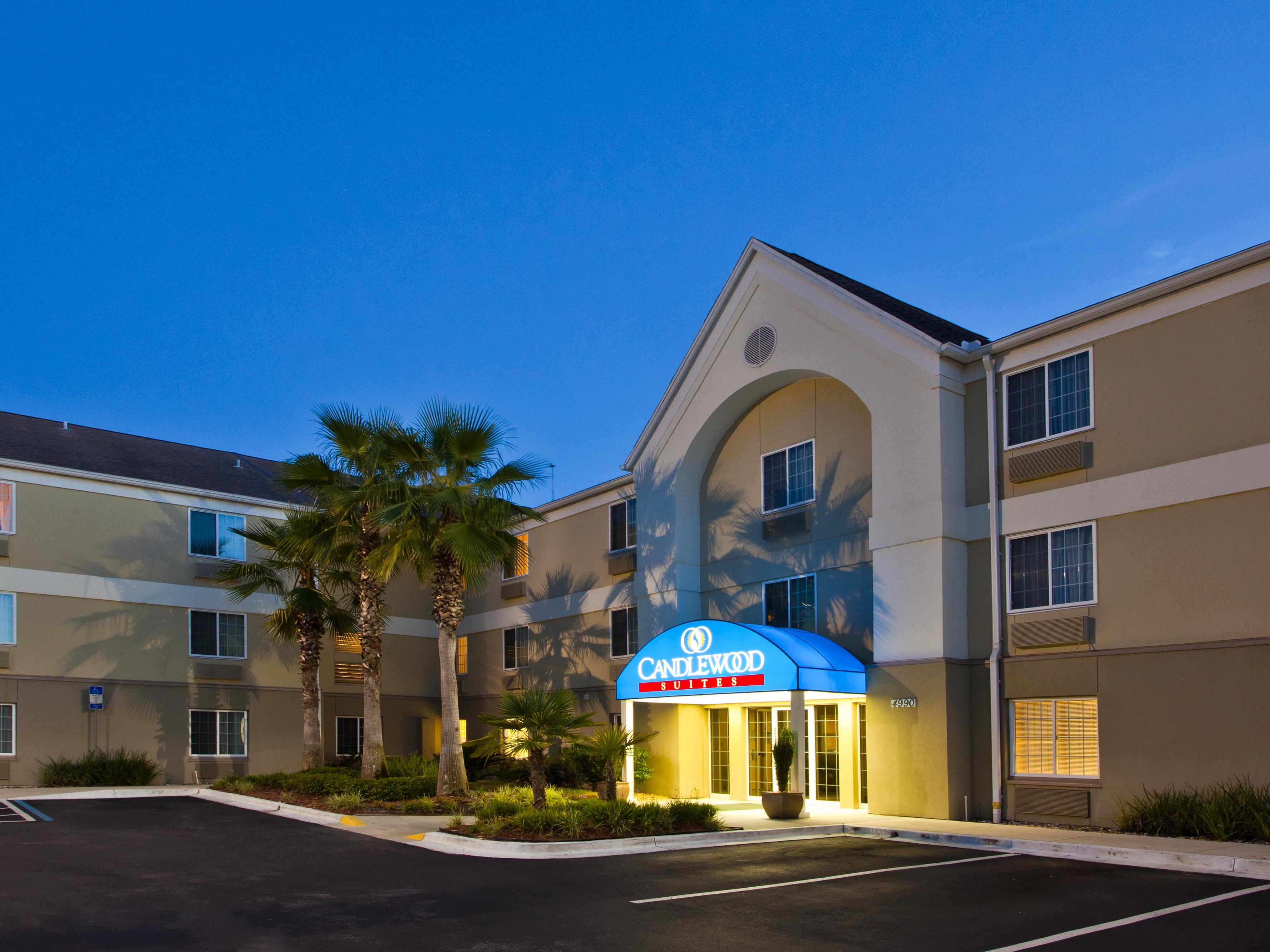 Jacksonville Pet Friendly Hotels | Candlewood Suites Jacksonville