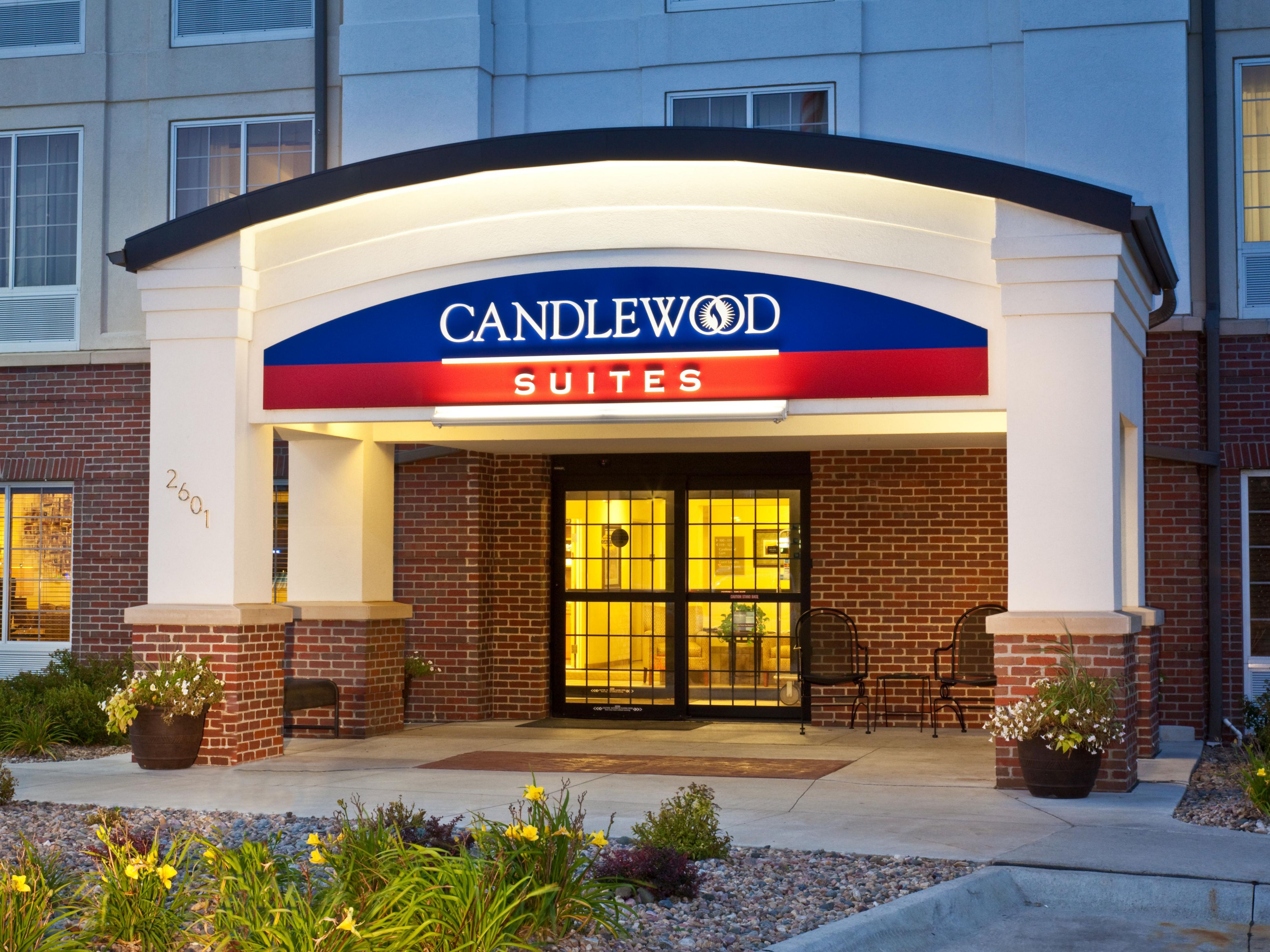 Hotels Near Omaha Airport | Candlewood Suites Omaha Airport