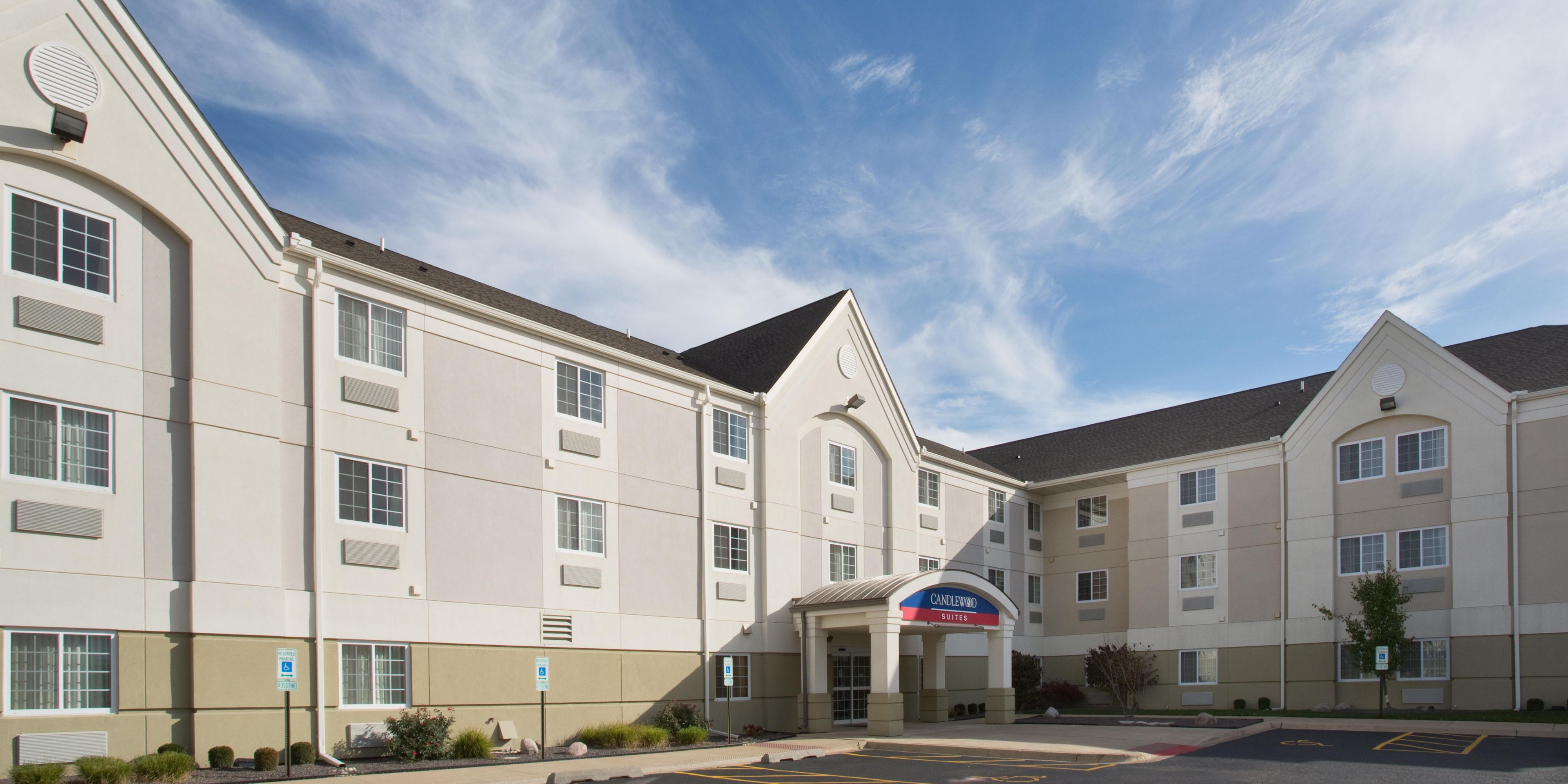 Grand Prairie Hotels Peoria Il Candlewood Suites Peoria At Grand