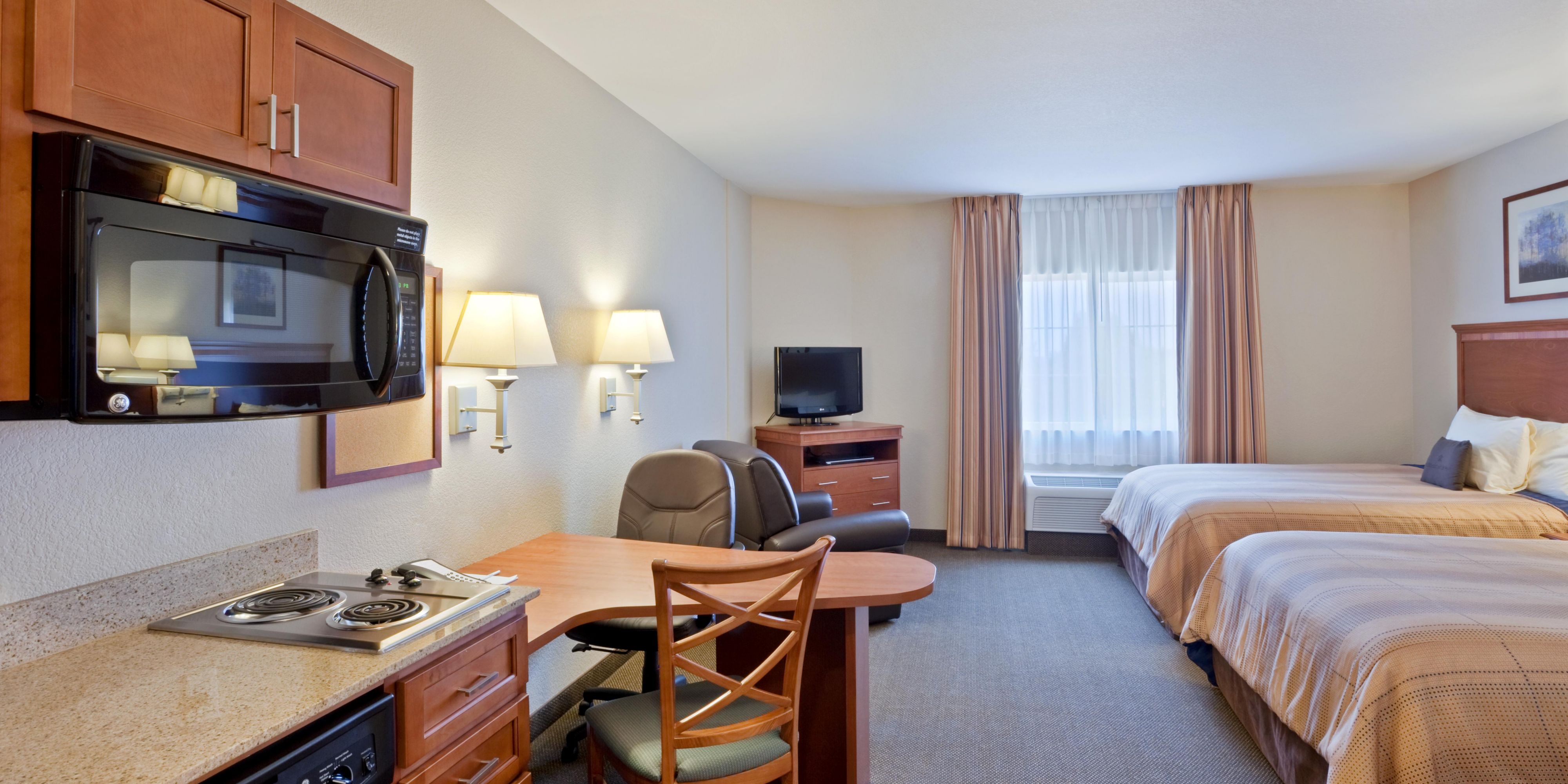Candlewood Suites Portland Airport Room Pictures Amenities