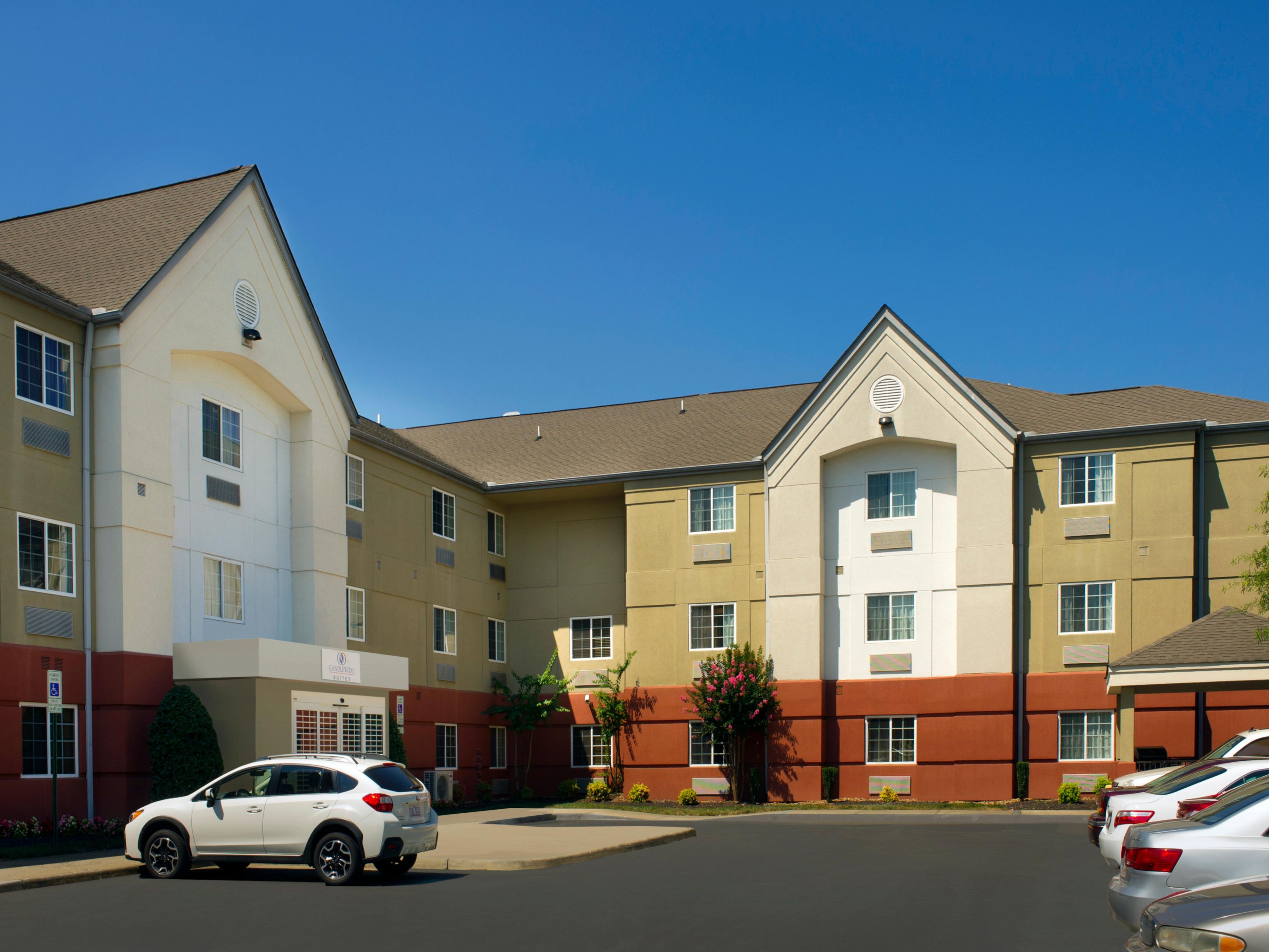 Hotel Suites in Richmond, VA | Candlewood Suites Richmond-South