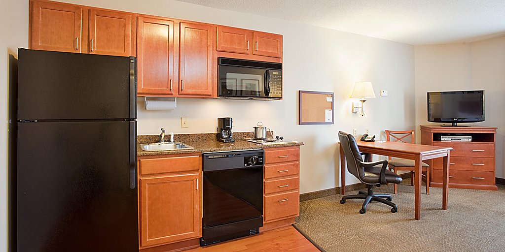 Candlewood Suites Rockford Room Pictures Amenities