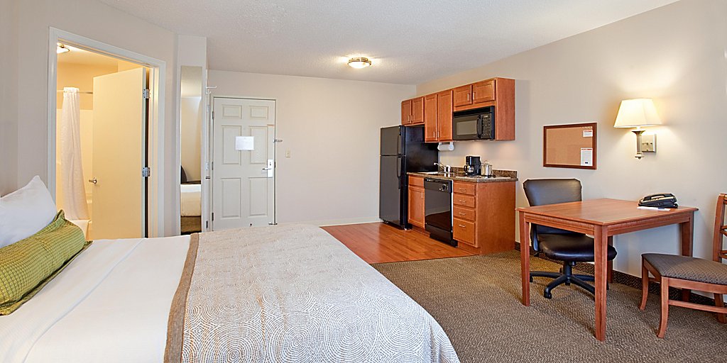 Candlewood Suites Rockford Room Pictures Amenities