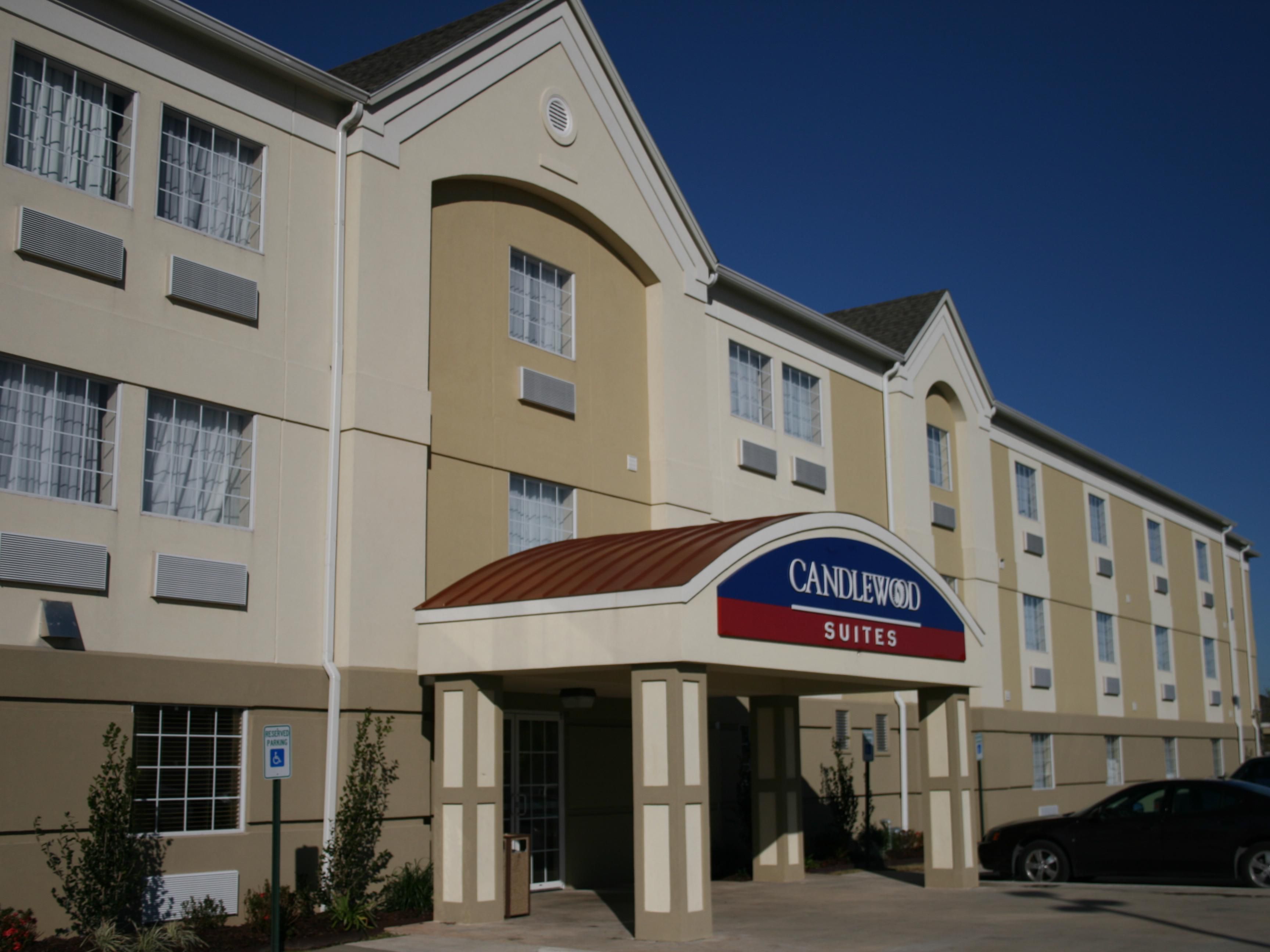 Candlewood Suites Lake Charles-Sulphur - Full Kitchens & Free Internet